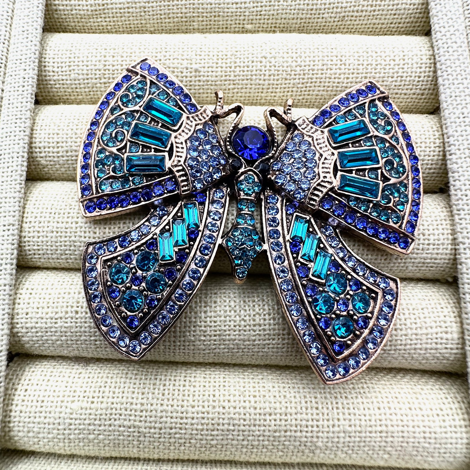 Teal and Royal Blue Crystal Bronze Tone Butterfly Brooch Pin 2.75 Inch: Teal and Royal Blue Crystal Bronze Tone Butterfly Brooch Pin 2.75 Inch