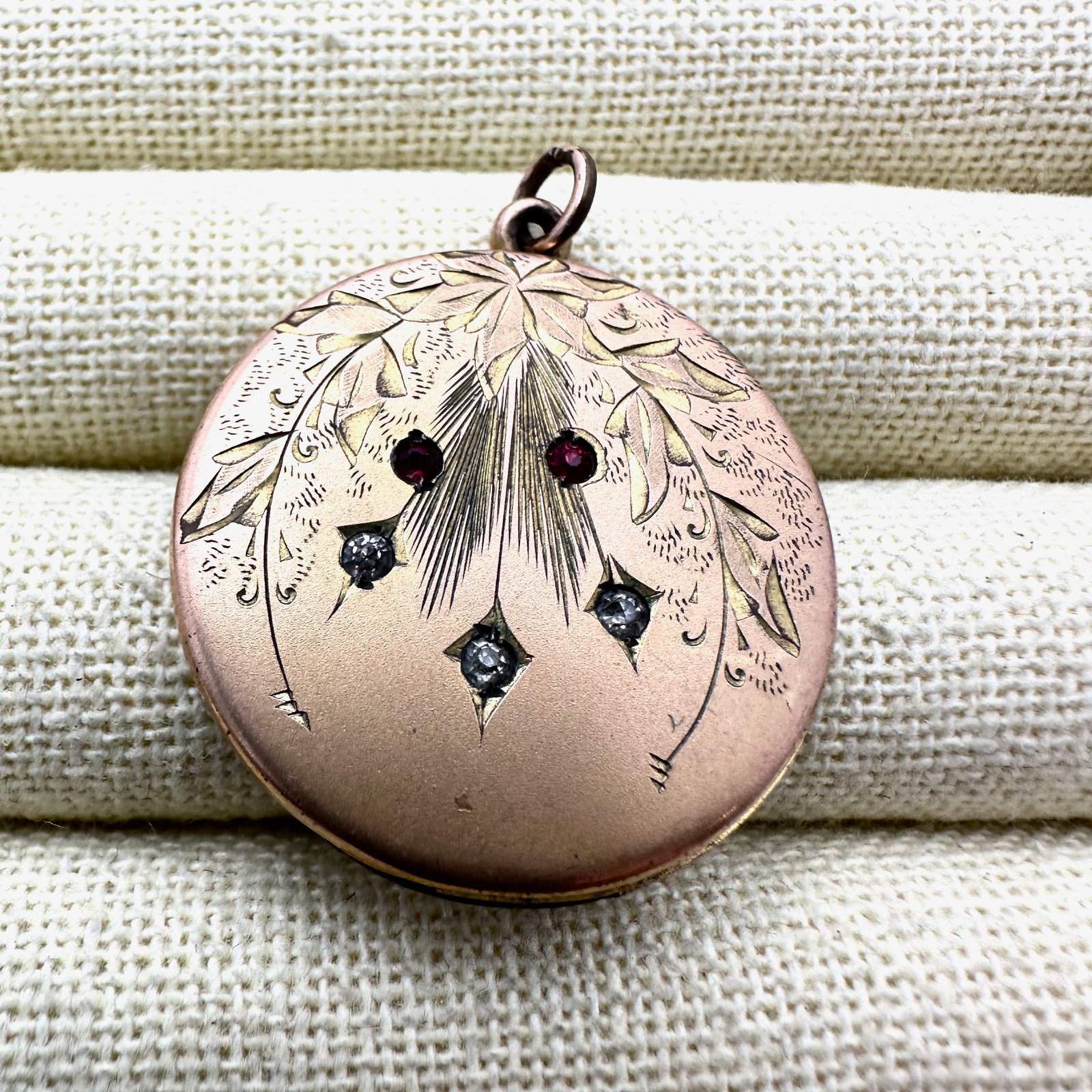 Antique Victorian Gold Filled Picture Locket Pendant 1.25 Inch (1 of 2)