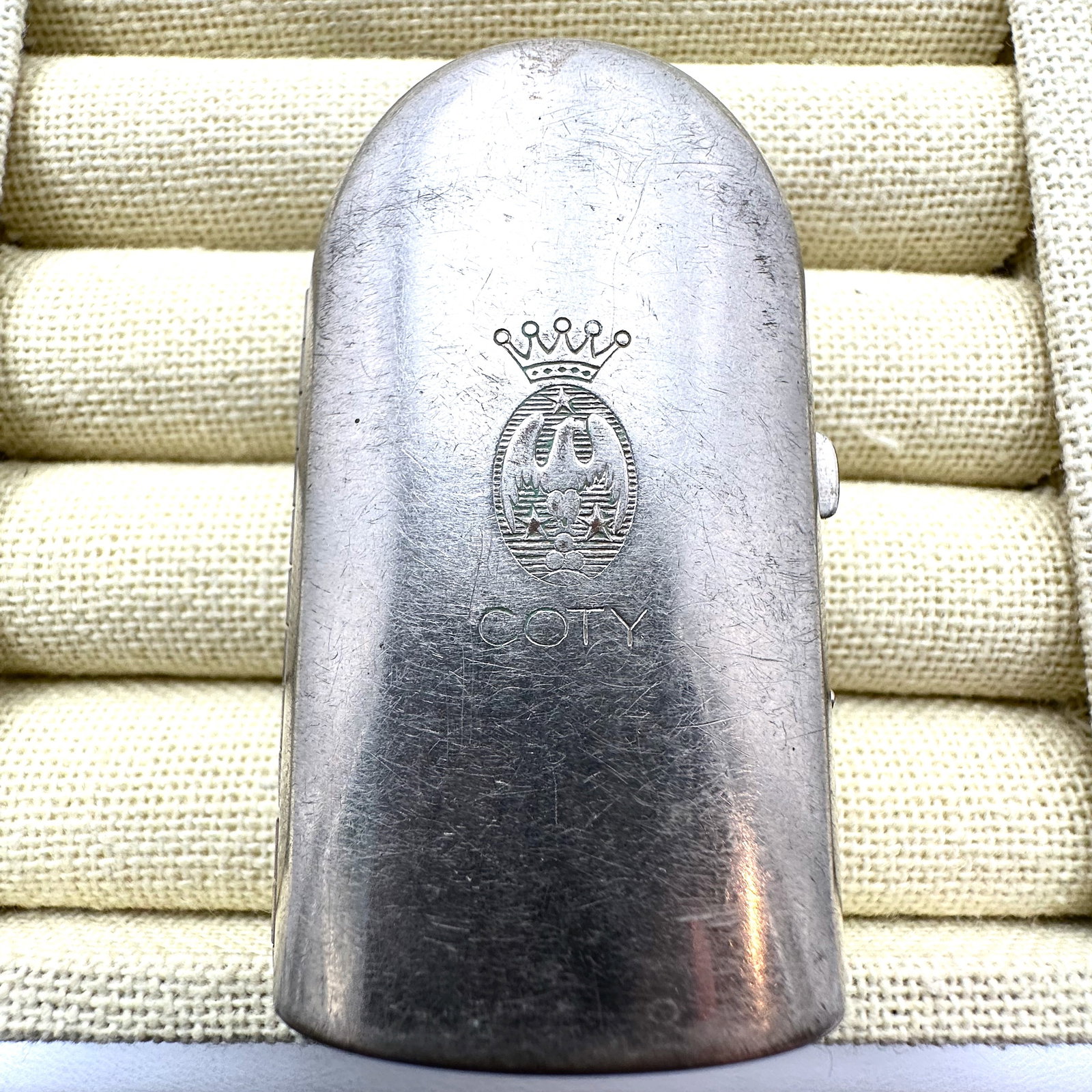 Vintage Coty Perfume Compact Silver Tone (1 of 2)