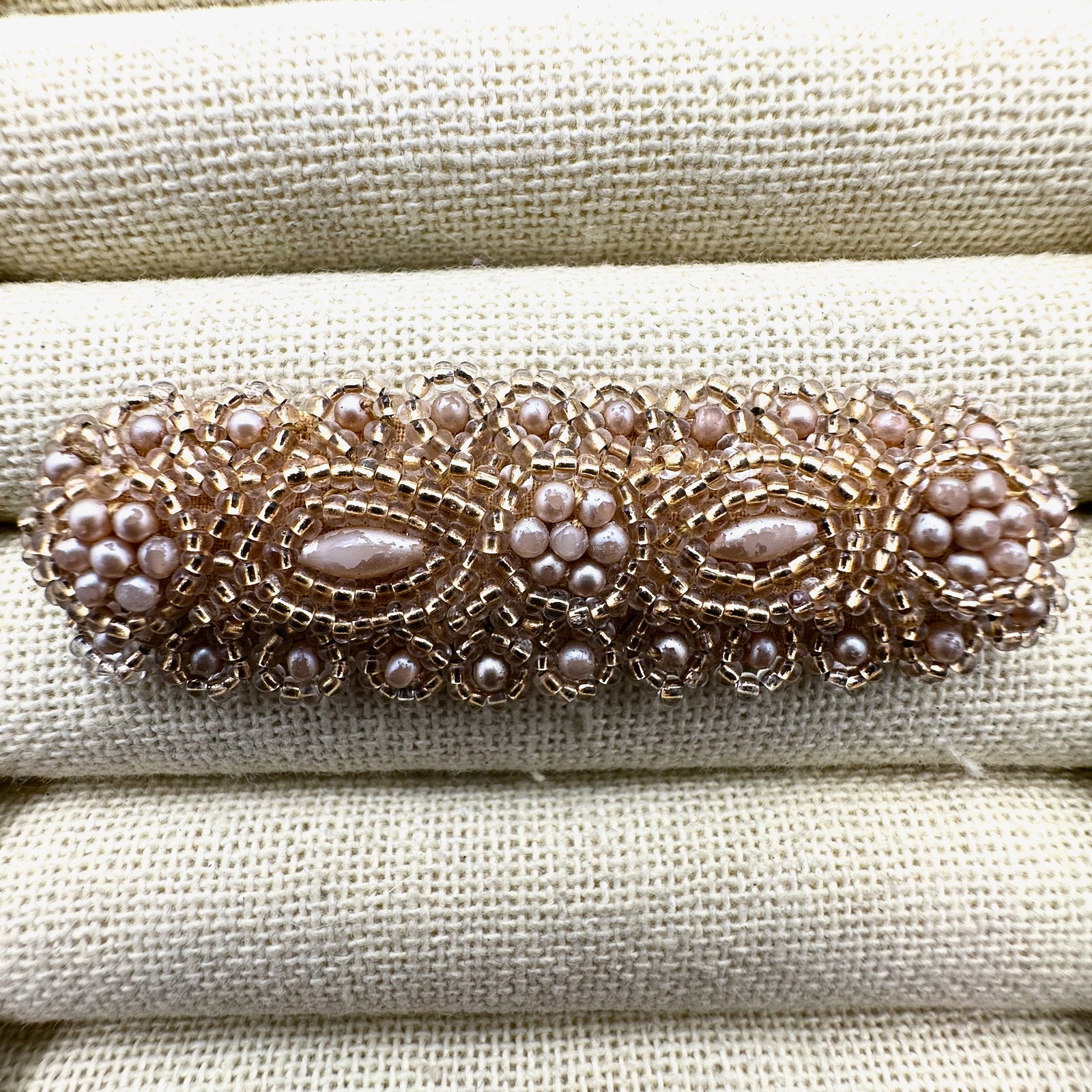 Vintage Glass Seed Bead Wired Brooch Pin 2.5 Inch (1 of 2)