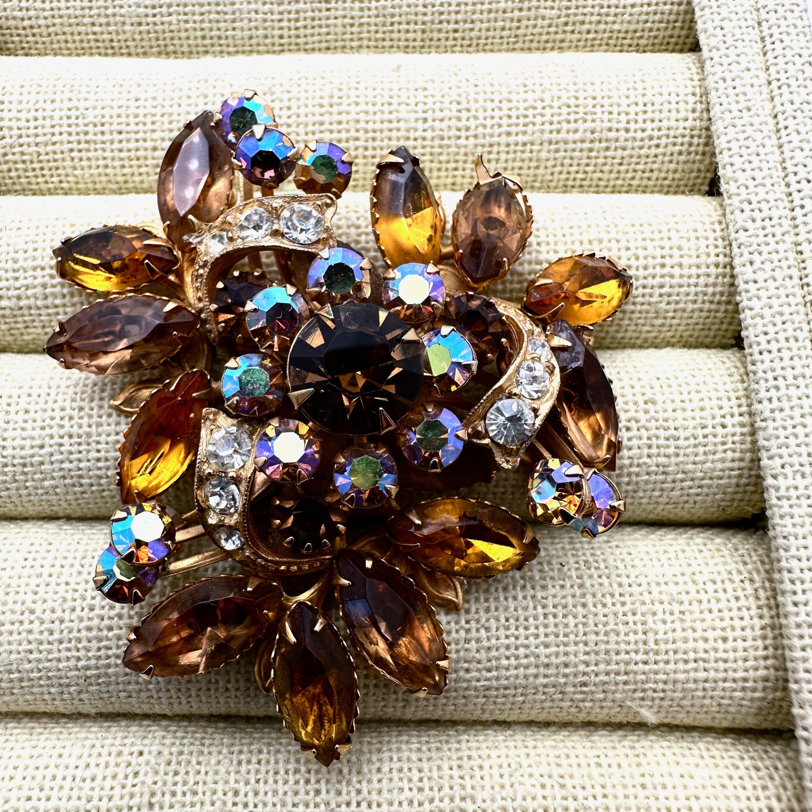 Vintage Amber Glass Rhinestone Gold Tone Brooch Pin 2.5 Inch Unsigned (1 of 2)