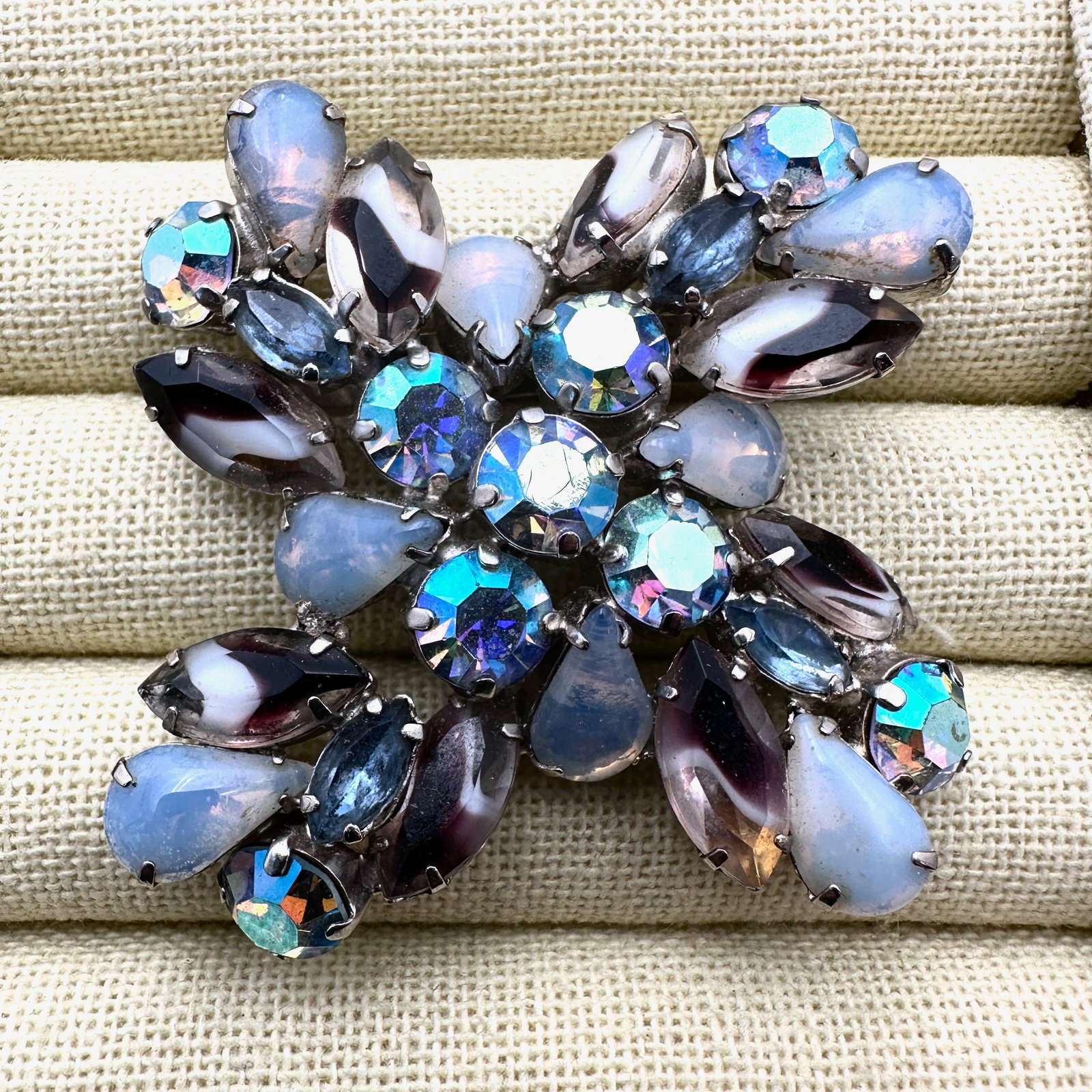 Vintage Givre Brown White Givre Glass Rhinestone Silver Tone Brooch Pin 2.5 Inch (1 of 2)