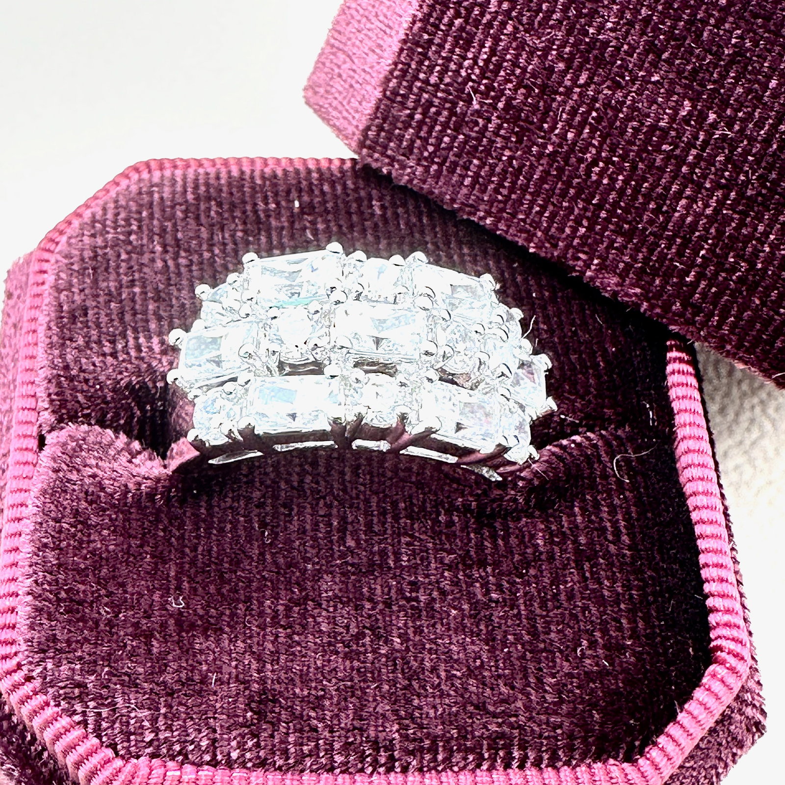 Ross Simons Cubic Zirconia Sterling Silver Ring Size 8 Box Included (1 of 2)