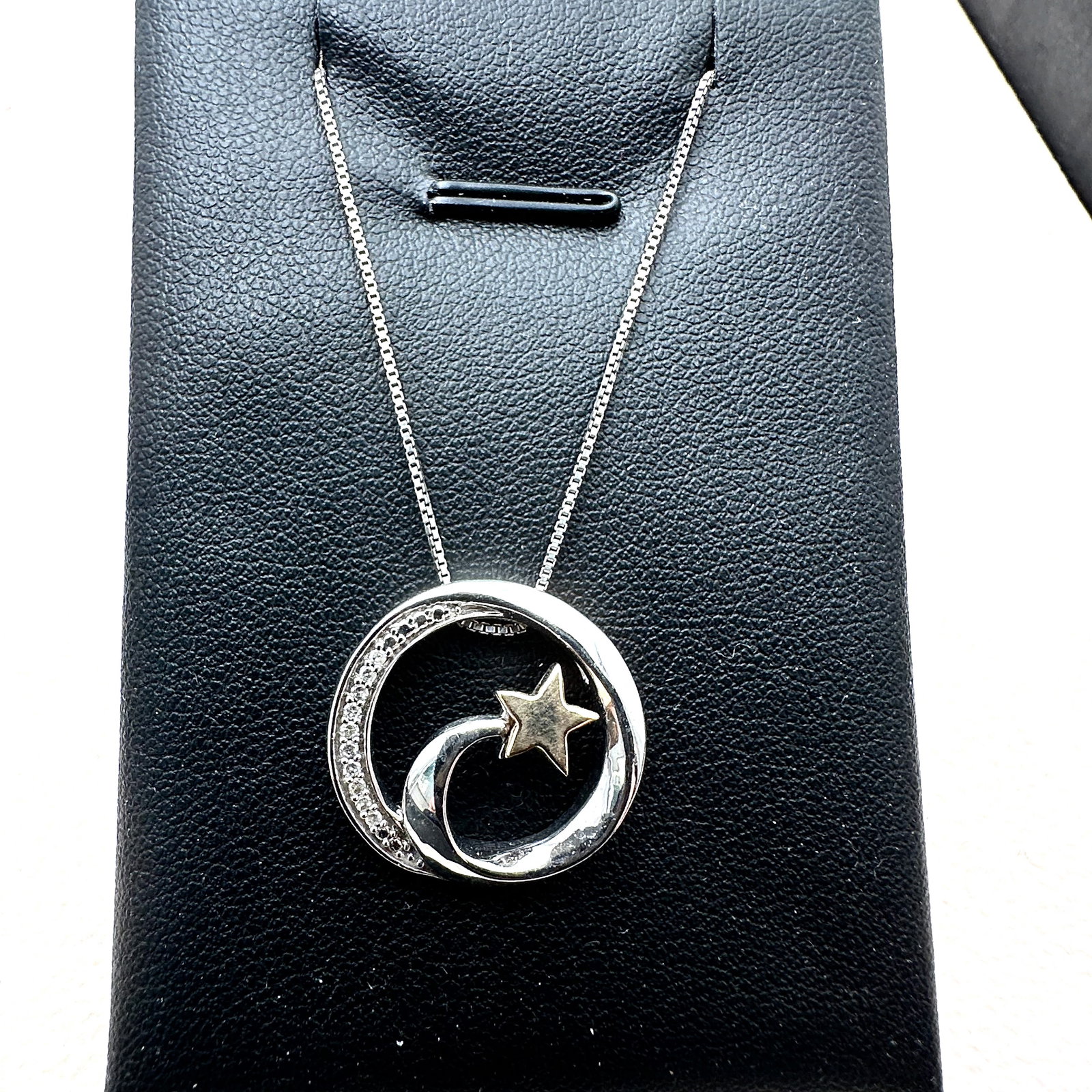 10k Gold Sterling Silver Diamond Shooting Star Pendant Necklace 17 Inch Chain (1 of 2)