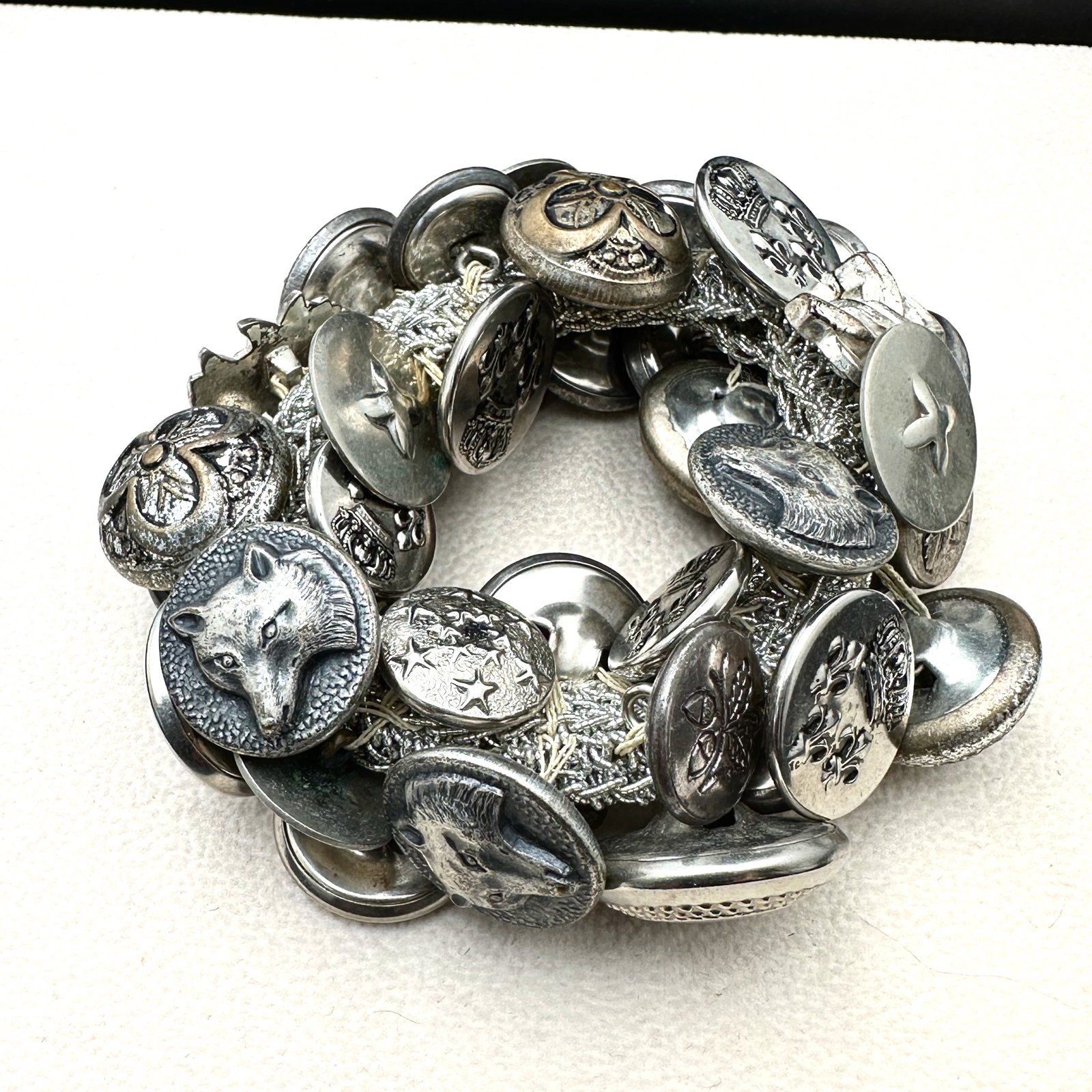 Vintage Antique Button Bracelet Expandable (1 of 2)