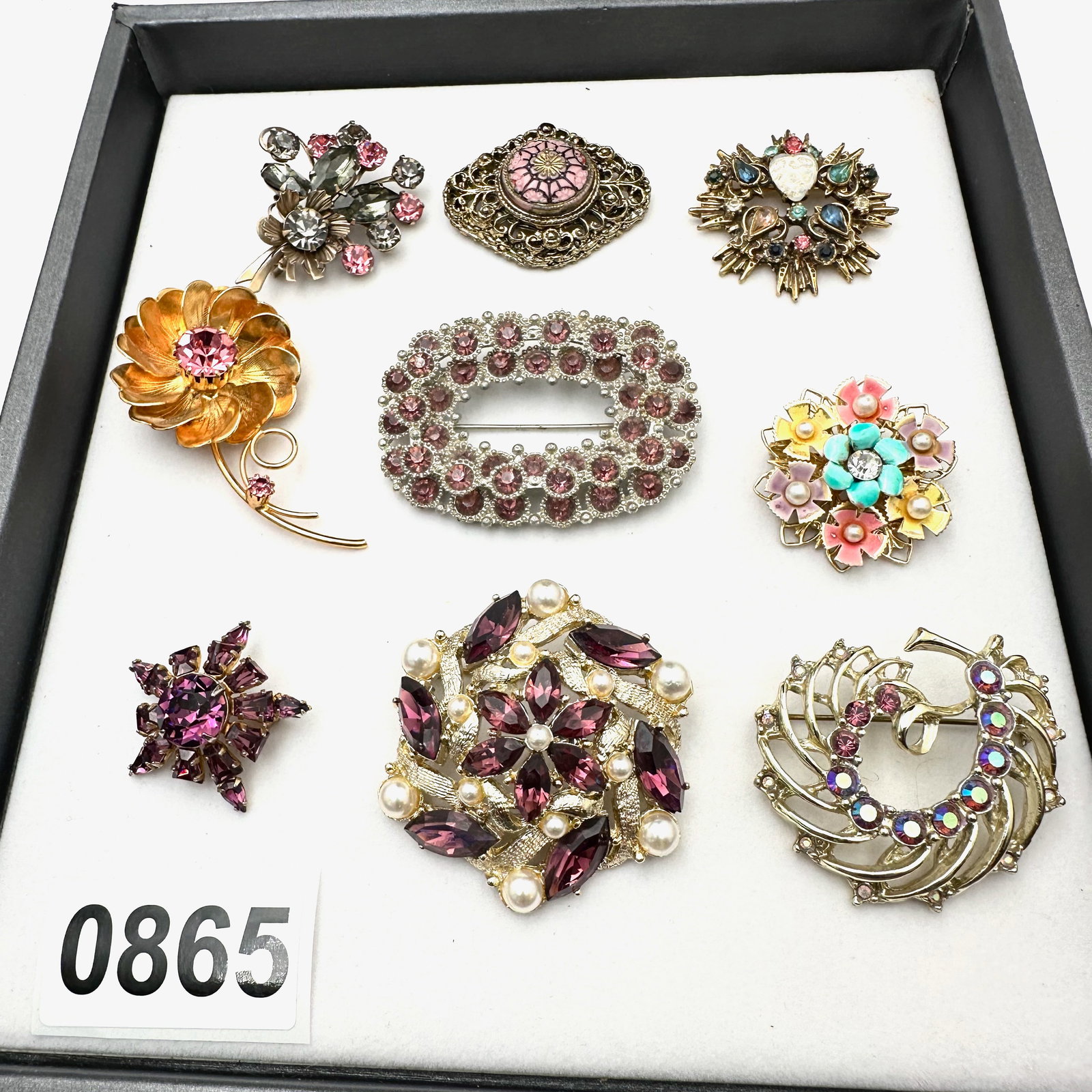 Vintage Jewelry Collection Group Lot: Vintage Jewelry Collection Group Lot
