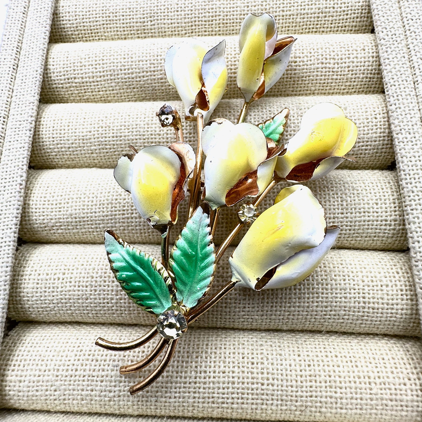 Vintage Yellow Enamel Flower Brooch Pin Gold Tone 3 Inch (1 of 2)