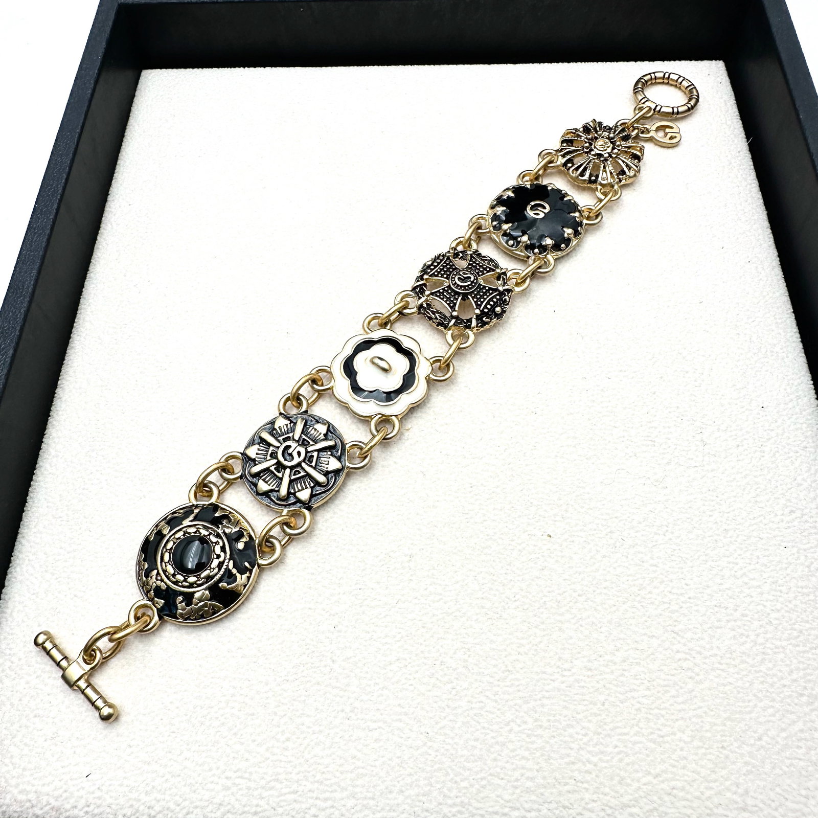 Vintage St. John Black and White Enamel Gold Tone Bracelet 7.5 Inch Pristine Condition (1 of 2)