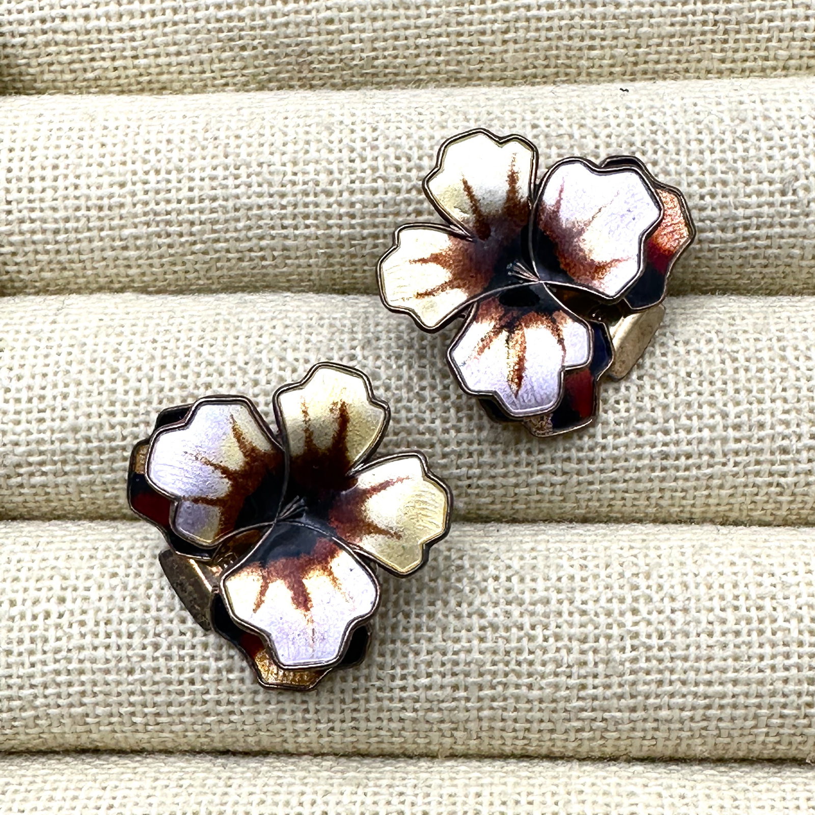 Antique David Anderson Norway Enamel Flower Clip Earrings Gorgeous Colors and Great Condition: Antique David Anderson Norway Enamel Flower Clip Earrings Gorgeous Colors and Great Condition