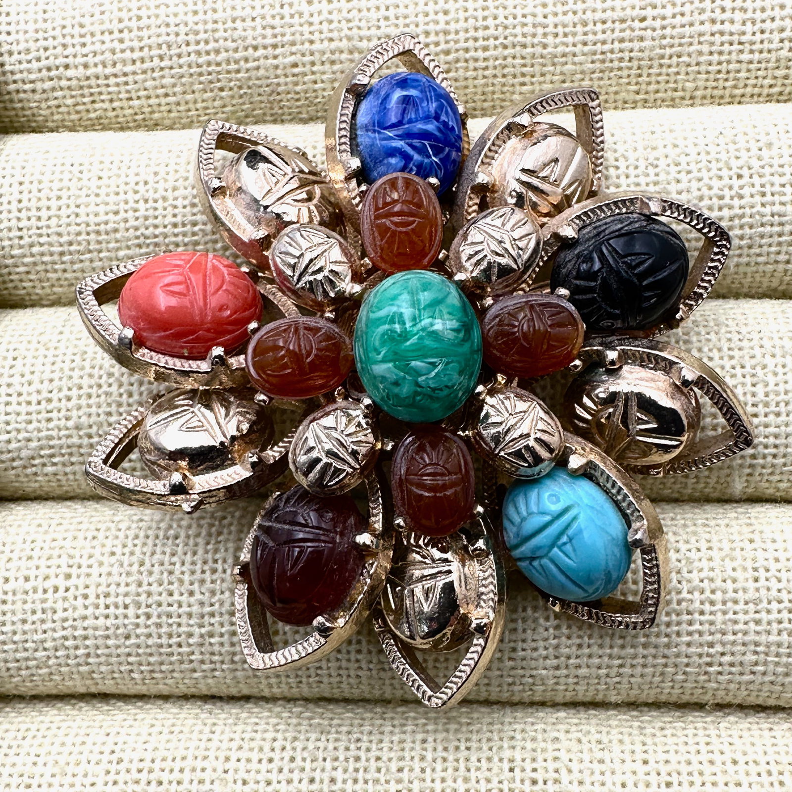 Vintage Gemstone Scarab Gold Tone Brooch pin 2.5 Inch (1 of 2)