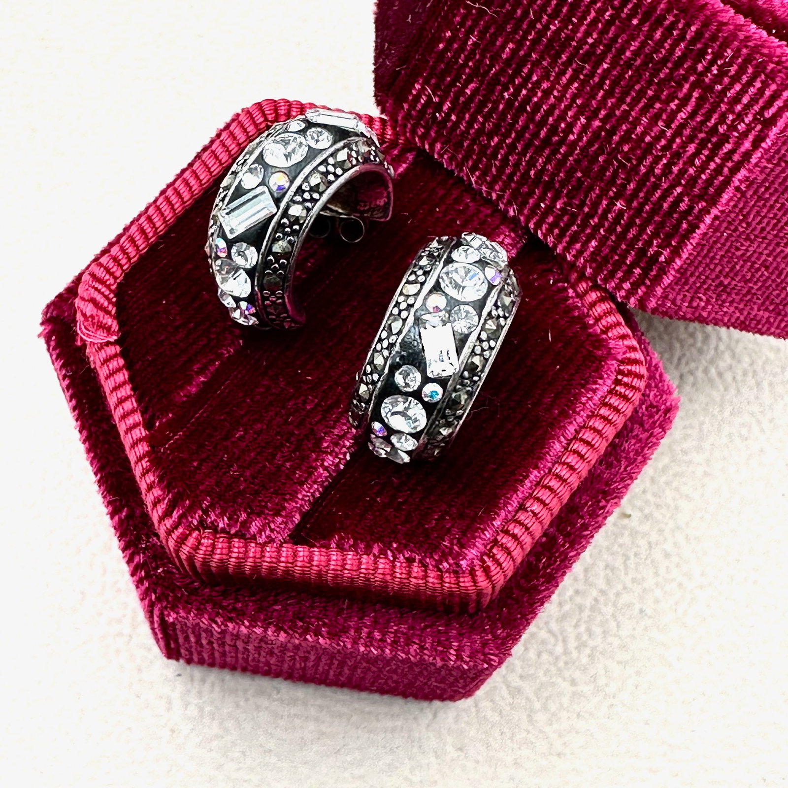 Teardrop Cubic Zirconia Pierced Sterling Silver Stud Earrings Box Included (1 of 2)