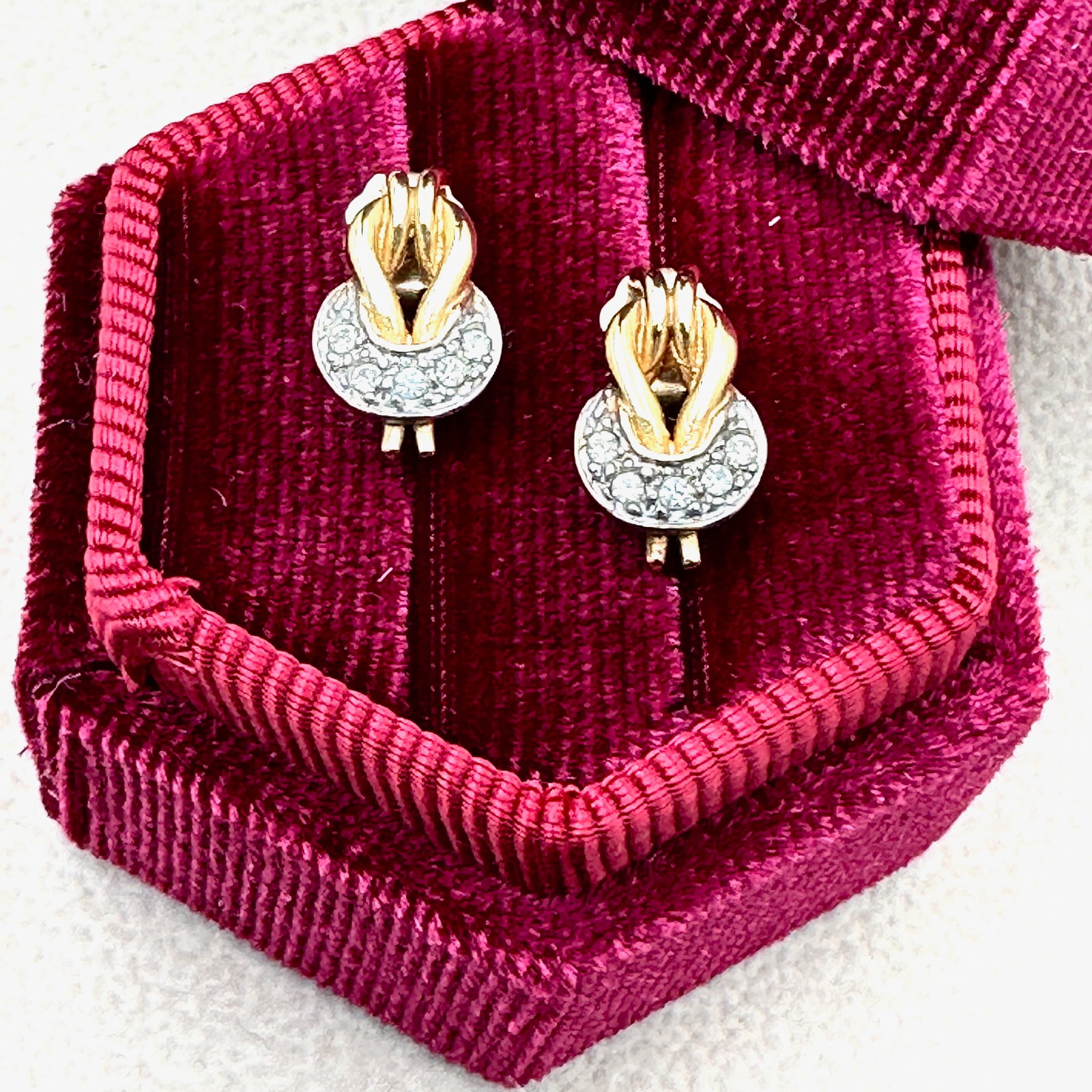 White Sapphire Gold Plated Sterling Silver Pierced Stud Earrings Box Included (1 of 2)