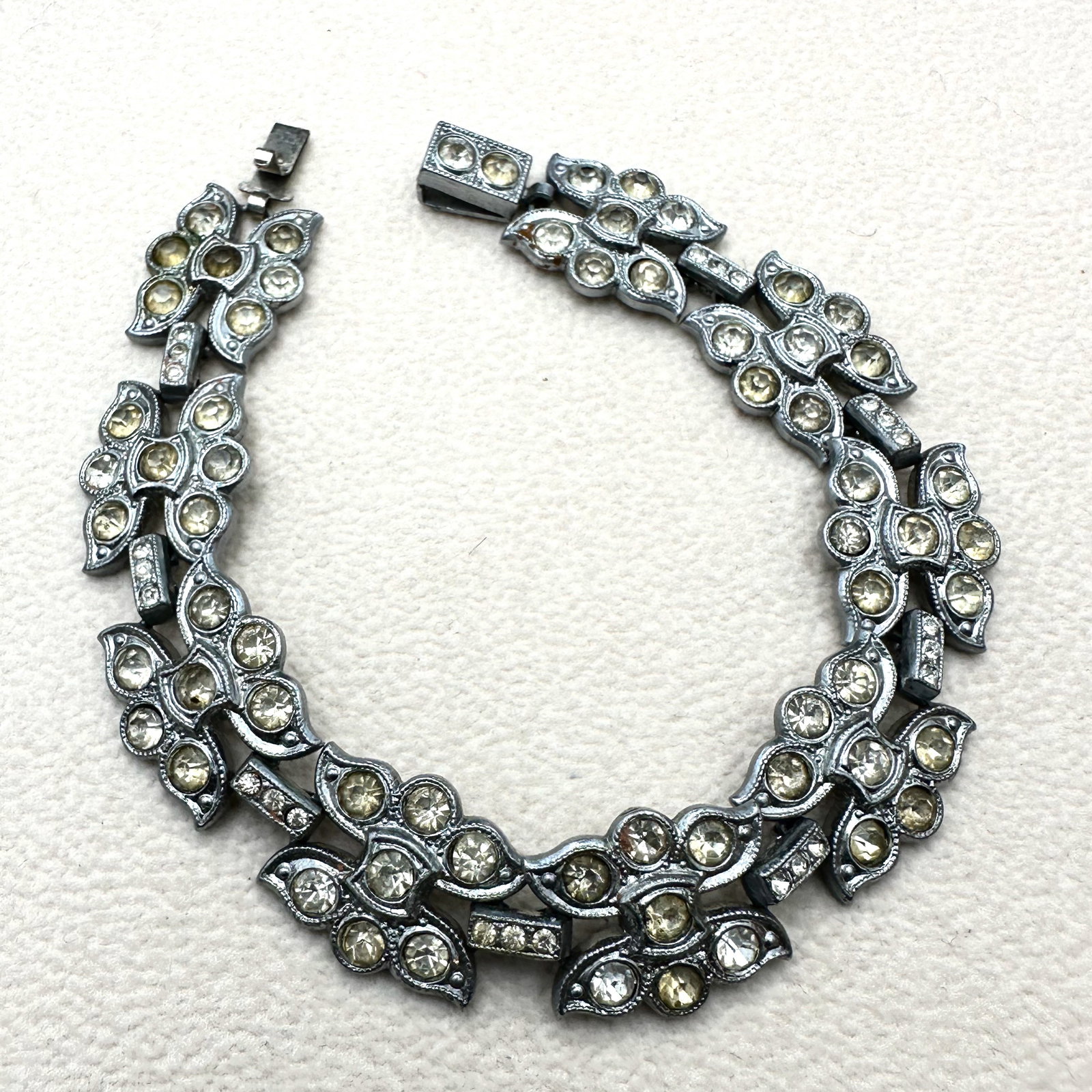Antique Clear Rhinestone Silver Pot Metal Bracelet 7 Inch (1 of 2)