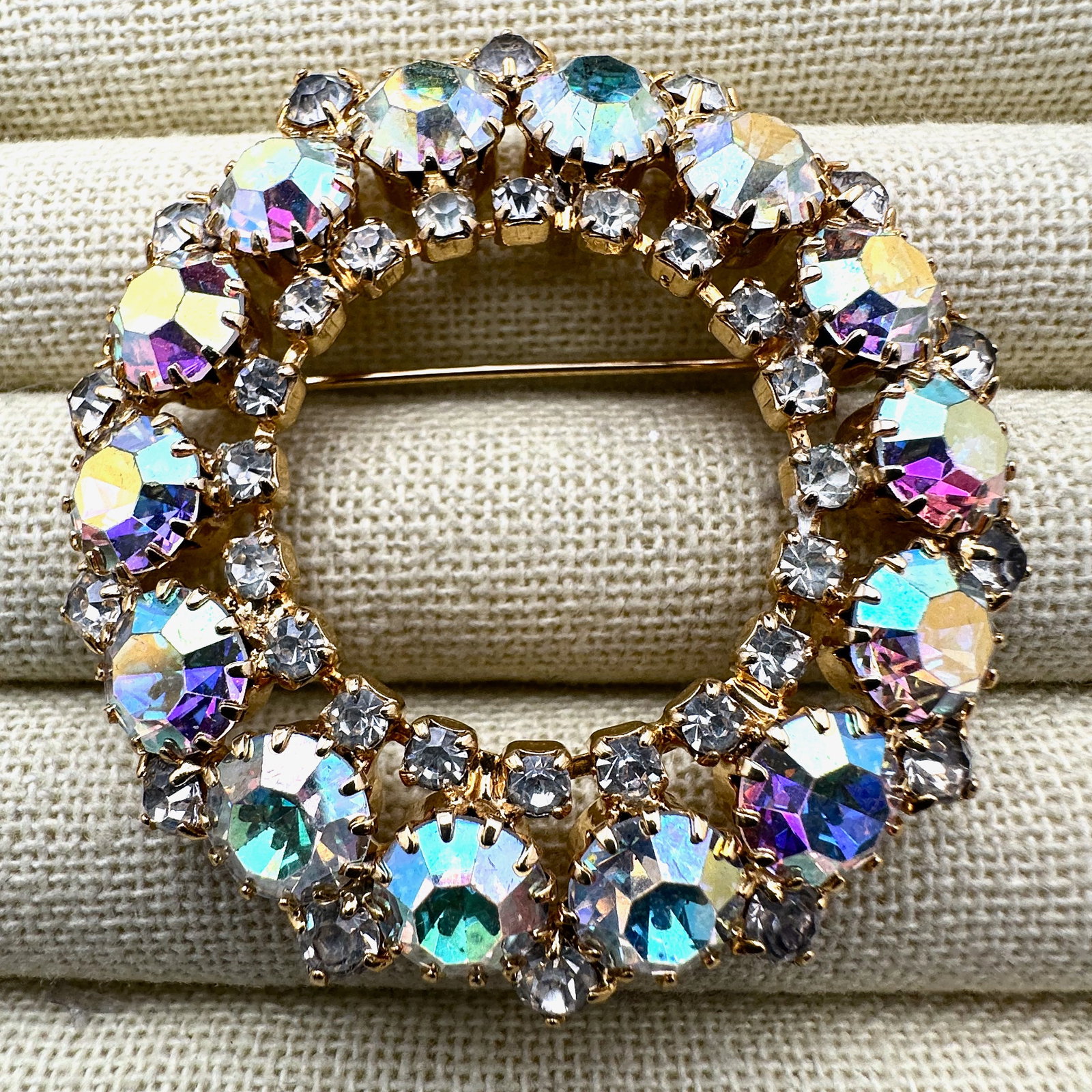 Vintage Aurora Borealis Glass Rhinestone Gold Tone Brooch Pin 2.25 Inch (1 of 2)