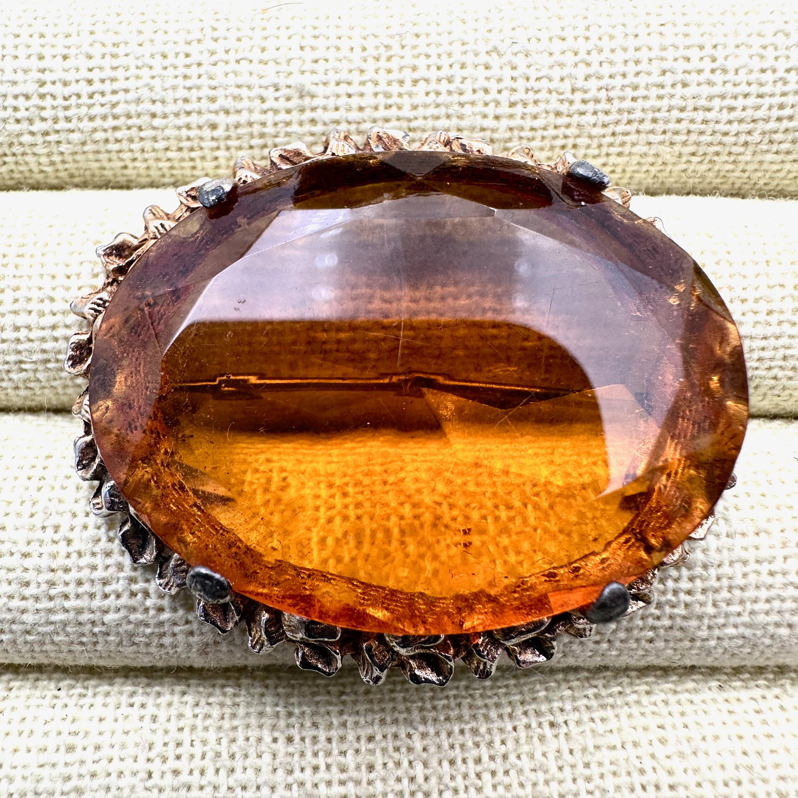 Vintage Amber Colored Large Glass Rhinestone Gold Tone Brooch Pin 2 Inch (1 of 3)