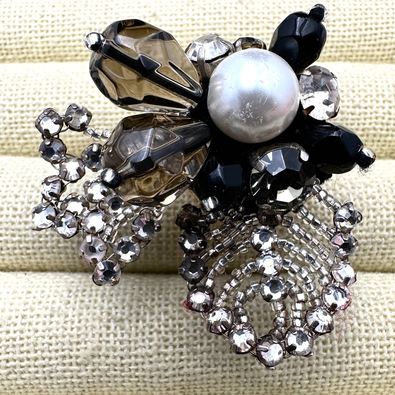 Wired Beads and Crystals Gold Tone Statement Ring Size 7 (1 of 2)