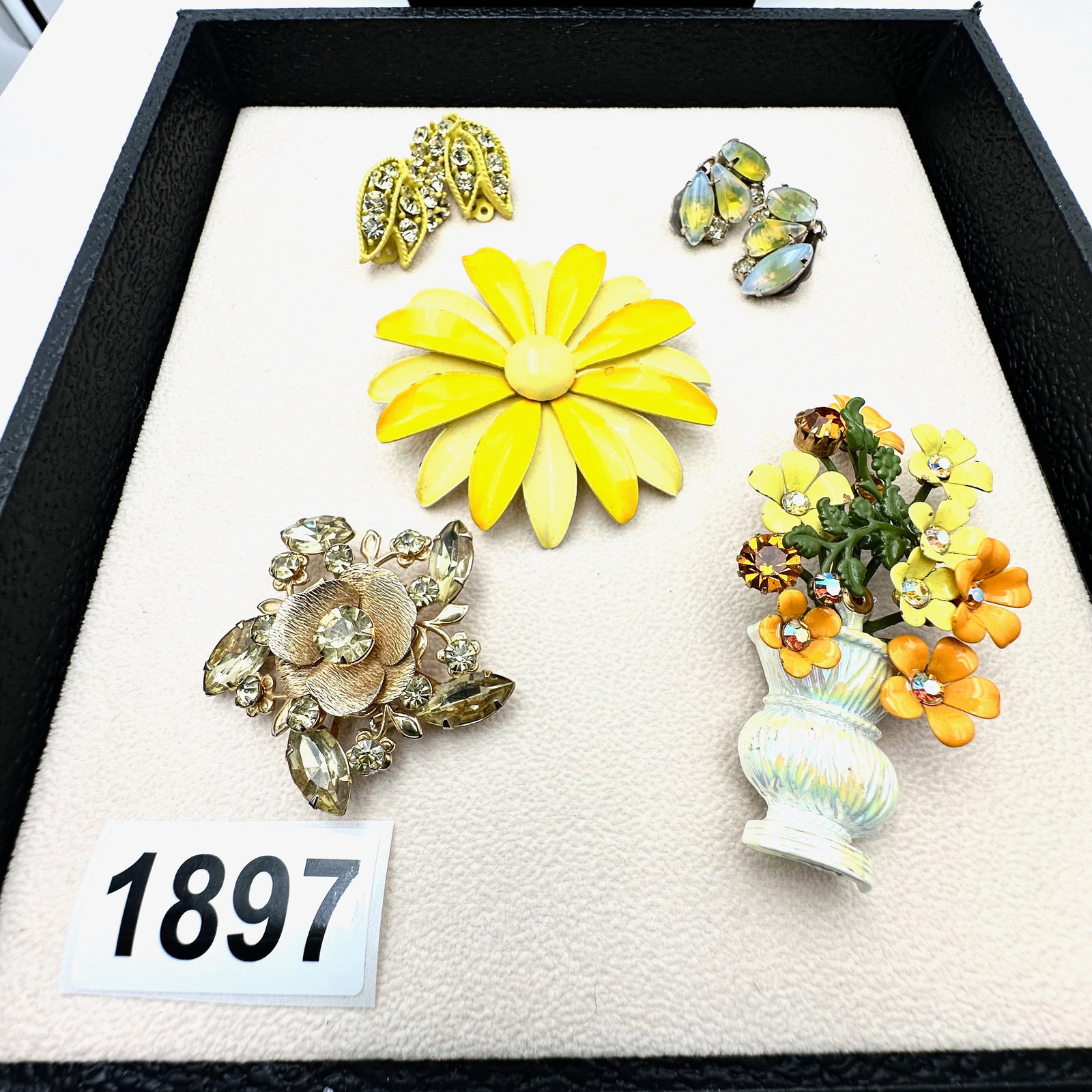Vintage Jewelry Collection Group Lot (1 of 2)