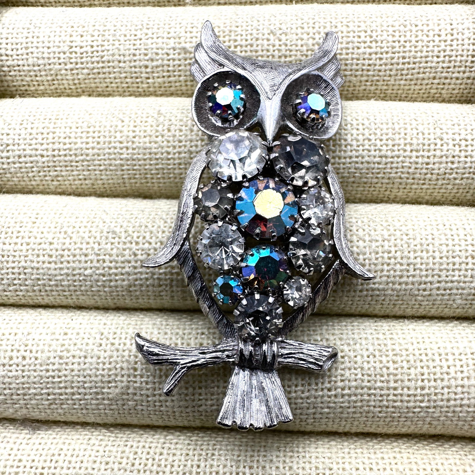 Vintage Grey Glass Rhinestone Silver Tone Owl Brooch Pin 2 Inch (1 of 2)