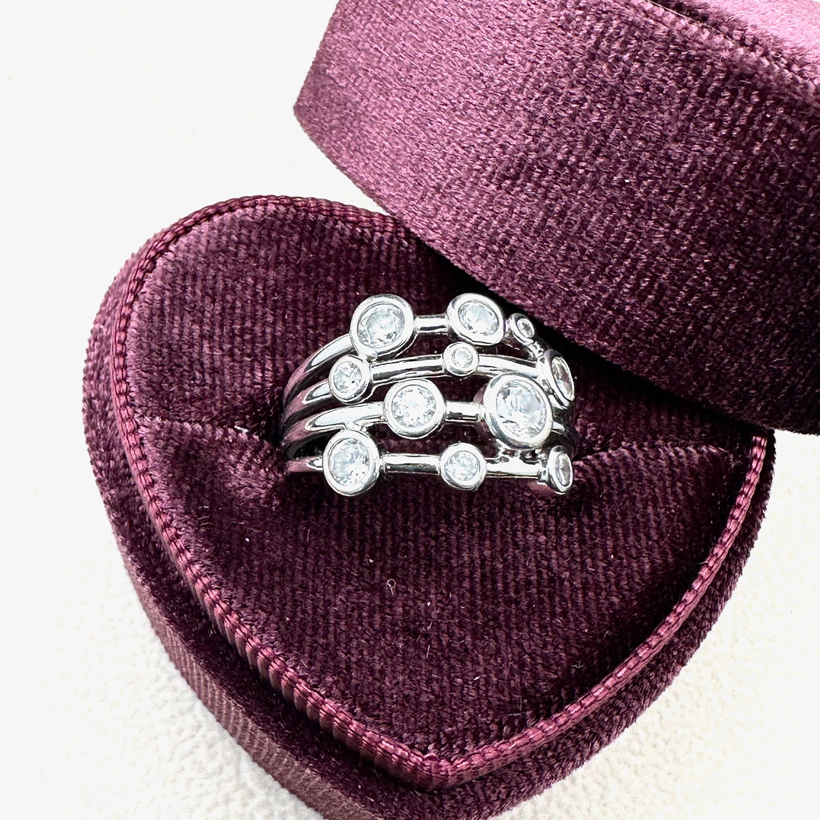 Cubic Zirconia Sterling Silver Cluster Ring Size 8 (1 of 2)