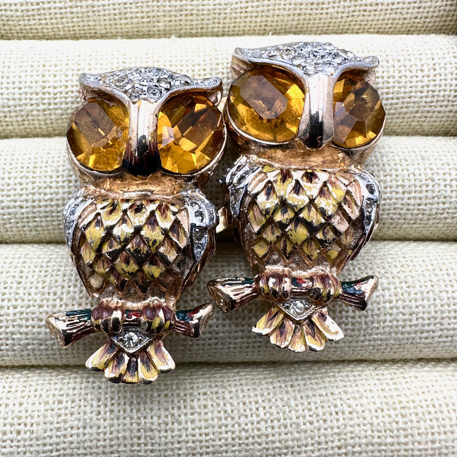 Vintage Coro Owl Duette Pin Fur Dress Clip Combination Amber Glass Rhinestones Enamel Gold Tone: Vintage Coro Owl Duette Pin Fur Dress Clip Combination Amber Glass Rhinestones Enamel Gold Tone