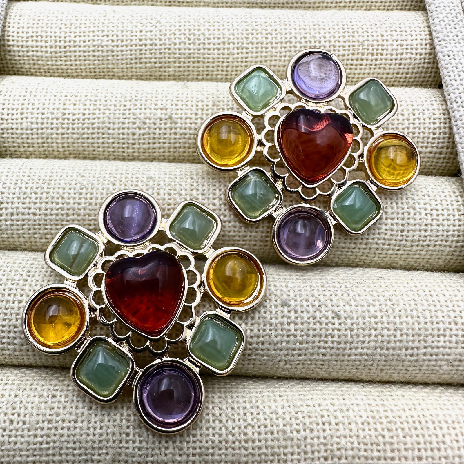 Gripoix Style Multicolor Gold Tone Pierced Earrings 1.5 Inch: Gripoix Style Multicolor Gold Tone Pierced Earrings 1.5 Inch