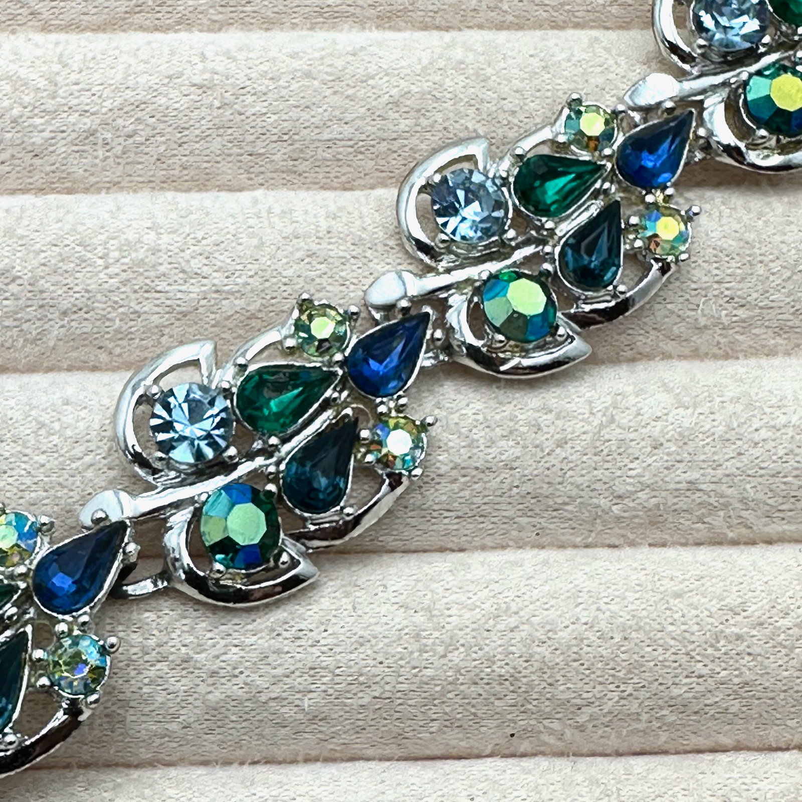 Vintage Multicolor Glass Rhinestone Silver Tone Bracelet 7.5 Inch Length (1 of 3)