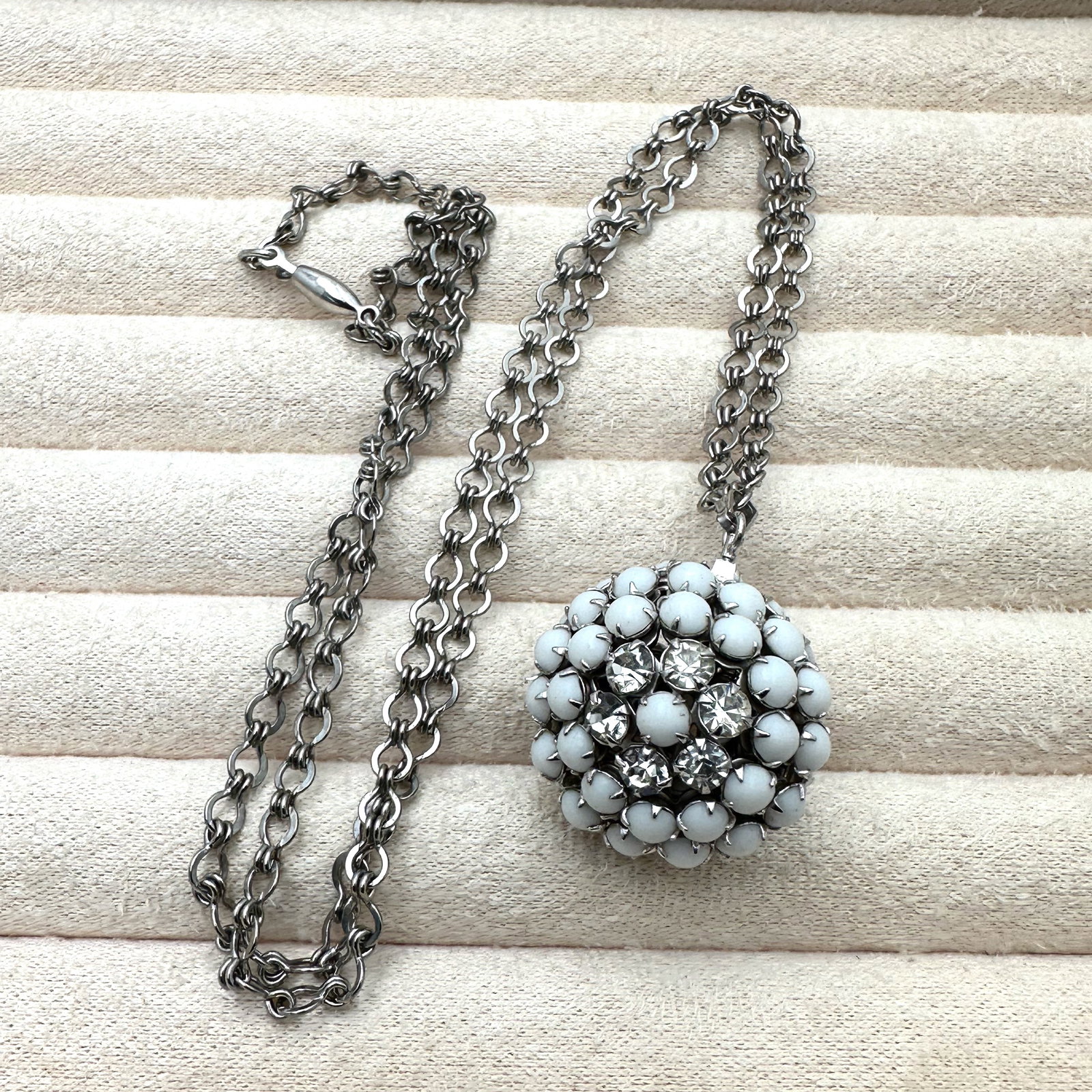 Vintage Milk Glass Rhinestone Ball Pendant Silver Tone Chain 24 Inch: Vintage Milk Glass Rhinestone Ball Pendant Silver Tone Chain 24 Inch