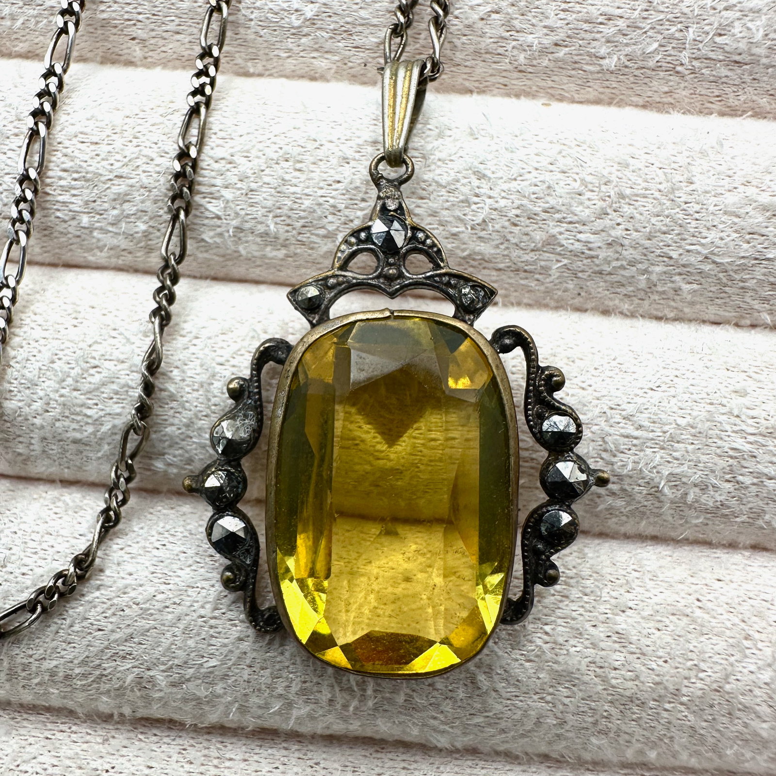 Antique Art Deco Vintage Yellow Glass Stone Marcasite Pendant Sterling Silver Necklace 17 Inch Chain: Antique Art Deco Vintage Yellow Glass Stone Marcasite Pendant Sterling Silver Necklace 17 Inch Chain