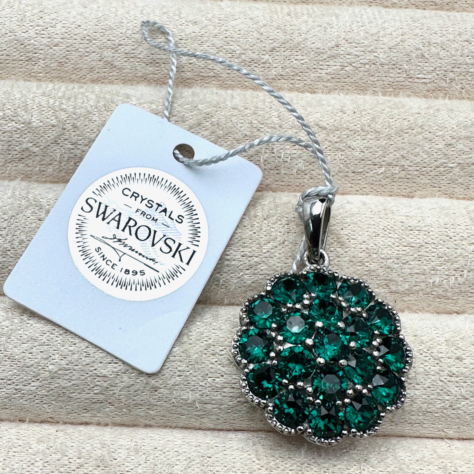 Swarovski Emerald Green Crystal Silver Plated 1 Inch Pendant Original Tag Attached (1 of 2)