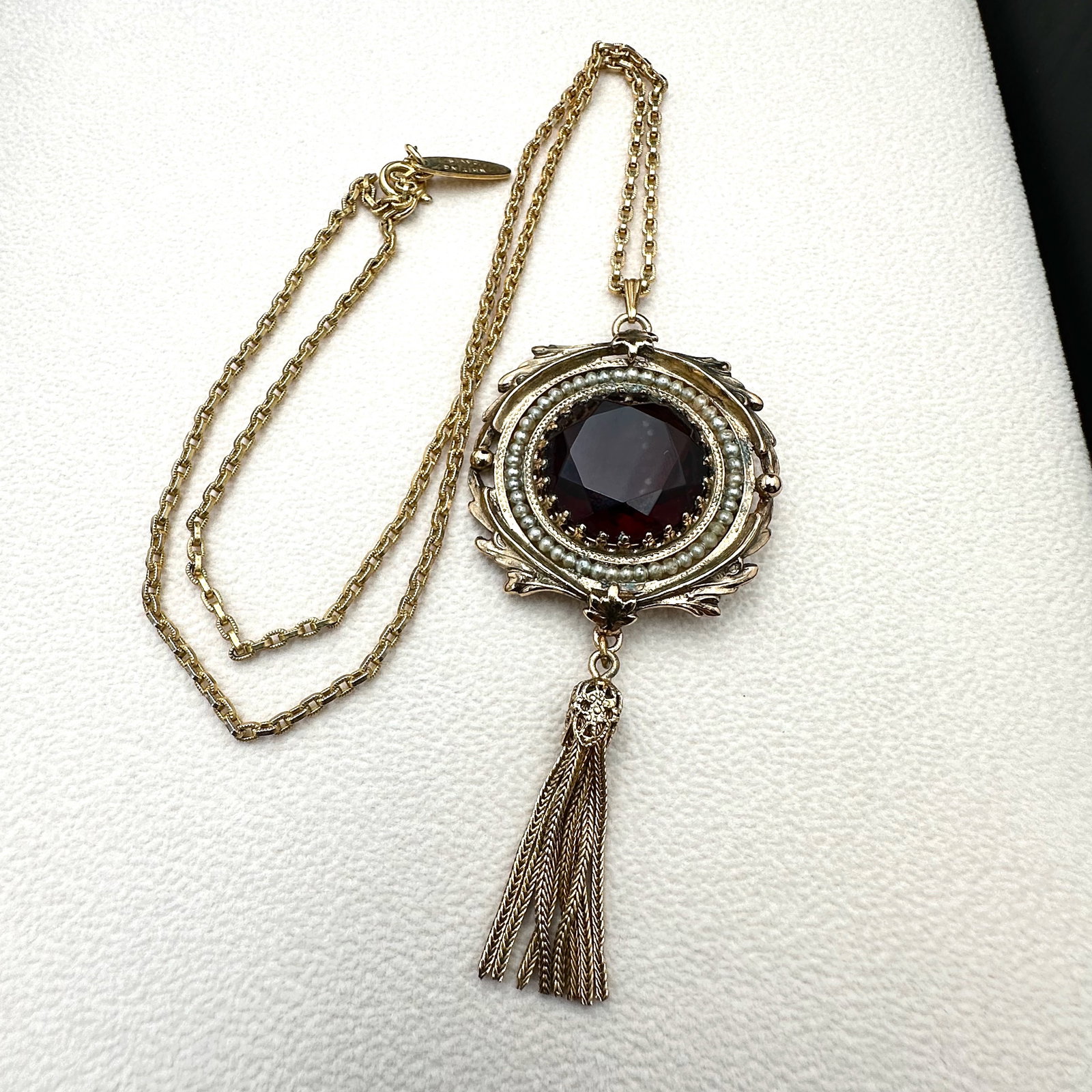 Vintage Whiting and Davis Purple Glass Stone Seed Pearl Gold Tone Pendant Necklace 22 Inch Chain (1 of 2)