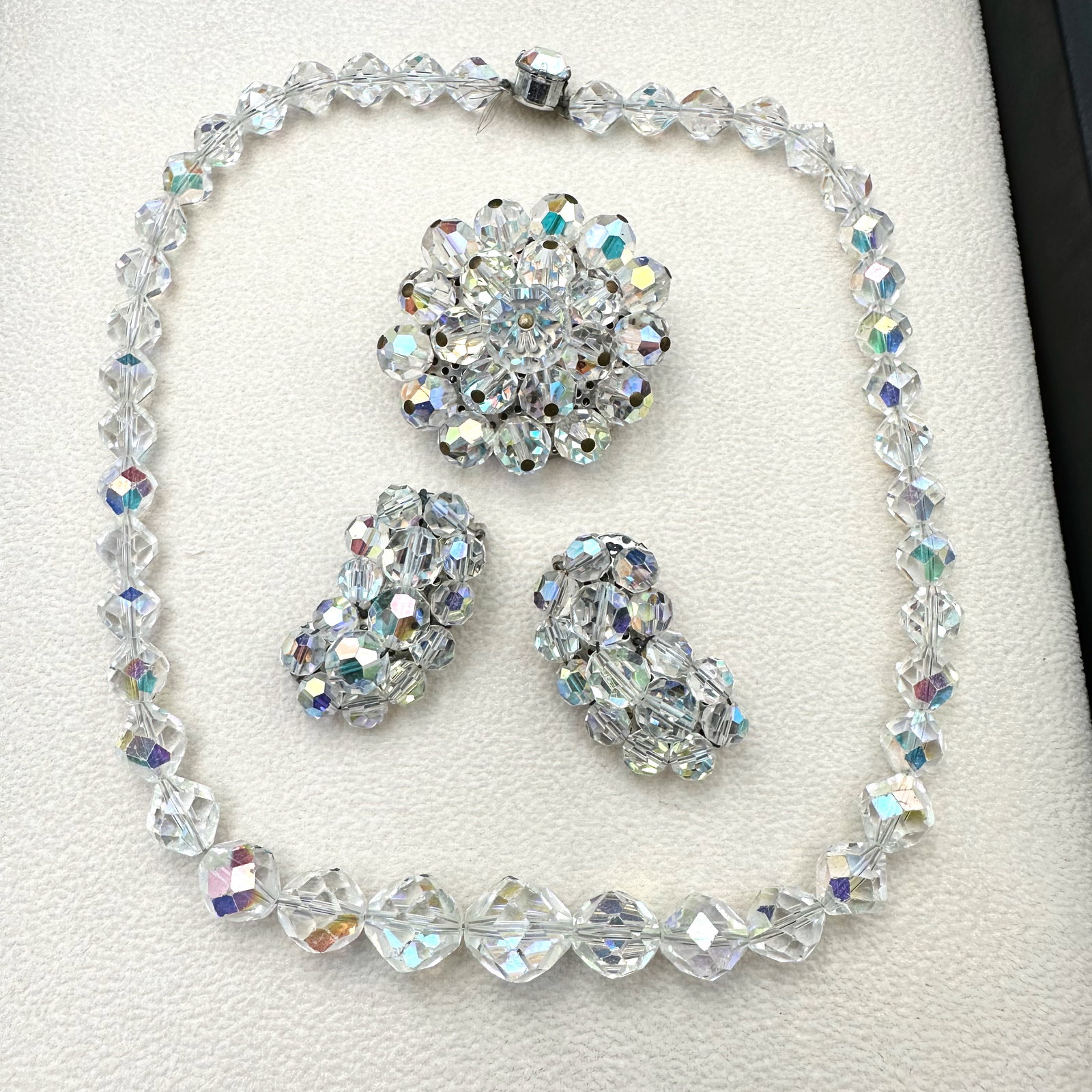 Vintage Aurora Borealis Crystal Bead 16 Inch Necklace Brooch and Clip Earrings: Vintage Aurora Borealis Crystal Bead 16 Inch Necklace Brooch and Clip Earrings