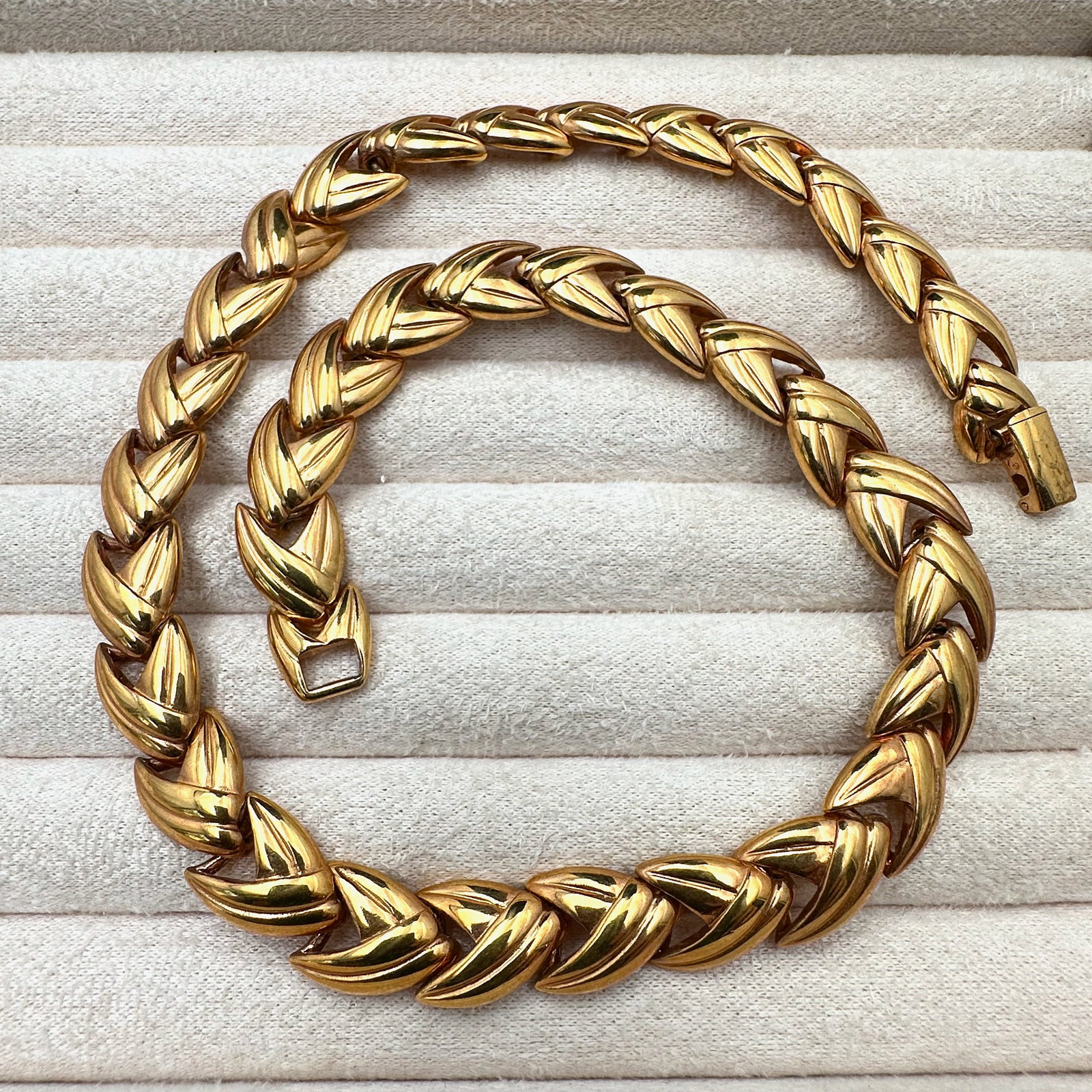 Vintage Krementz Gold Tone Choker Necklace 16 Inch (1 of 2)