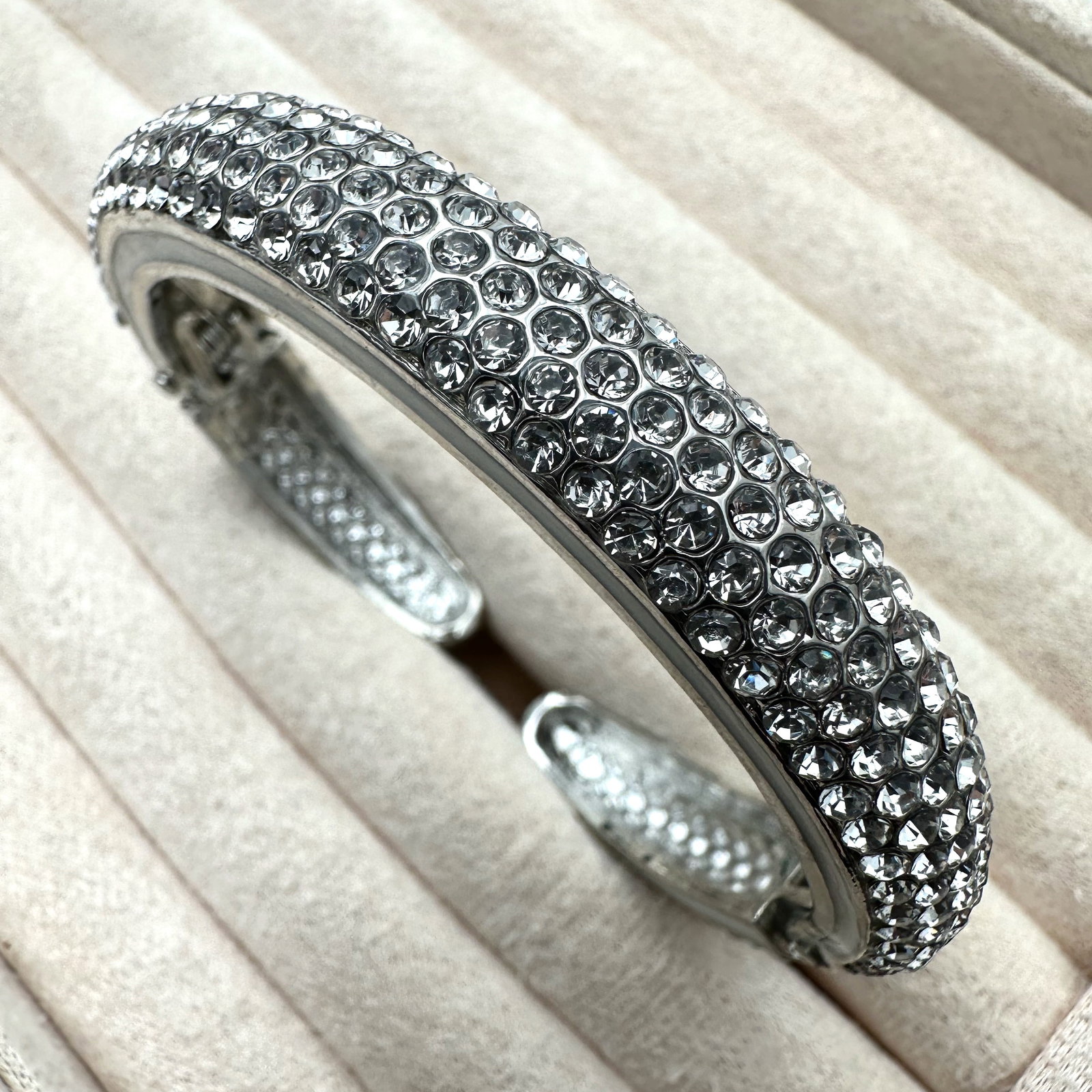 Clear Crystal Silver Tone Double Hinged Cuff Bracelet 7 Inch (1 of 2)