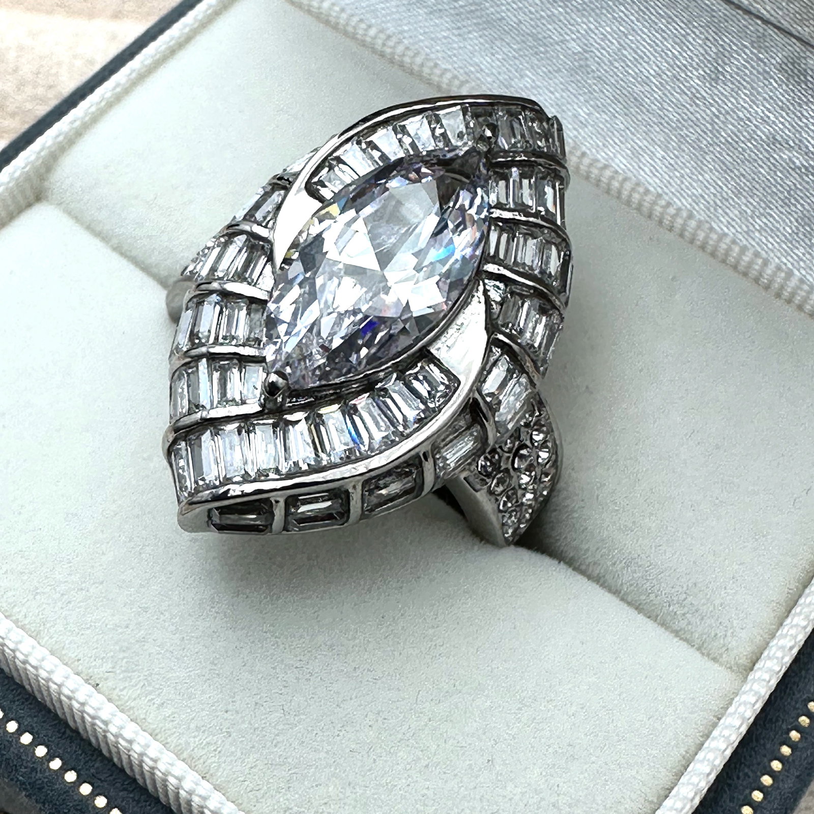 Clear Cubic Zirconia Silver Plated Statement Ring Size 10 Ring Box Included: Clear Cubic Zirconia Silver Plated Statement Ring Size 10 Ring Box Included