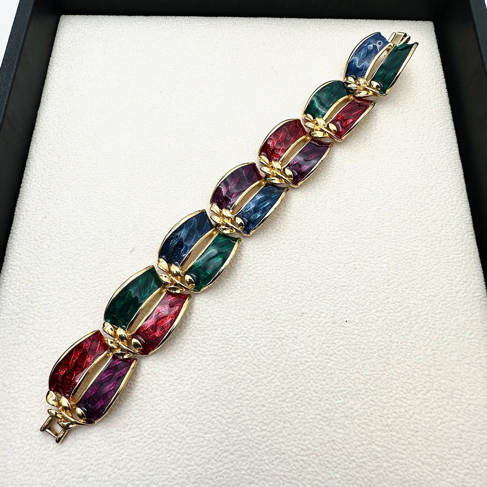 Vintage Jewel Tone Enamel Gold Tone Bracelet 7.5 Inch (1 of 3)
