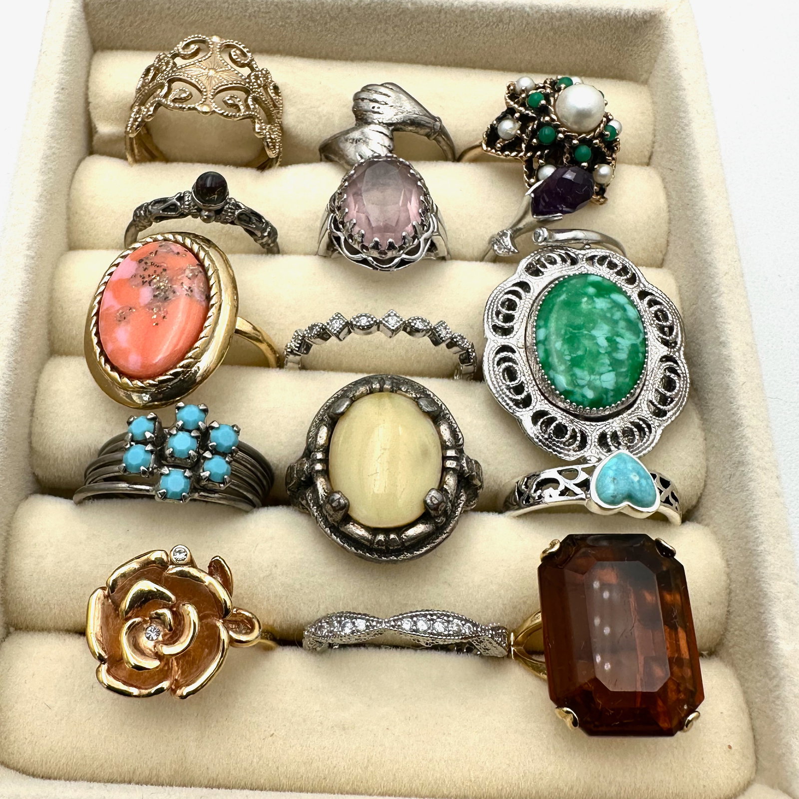 Group Lot of Costume Rings Variety of Sizes (1 of 2)