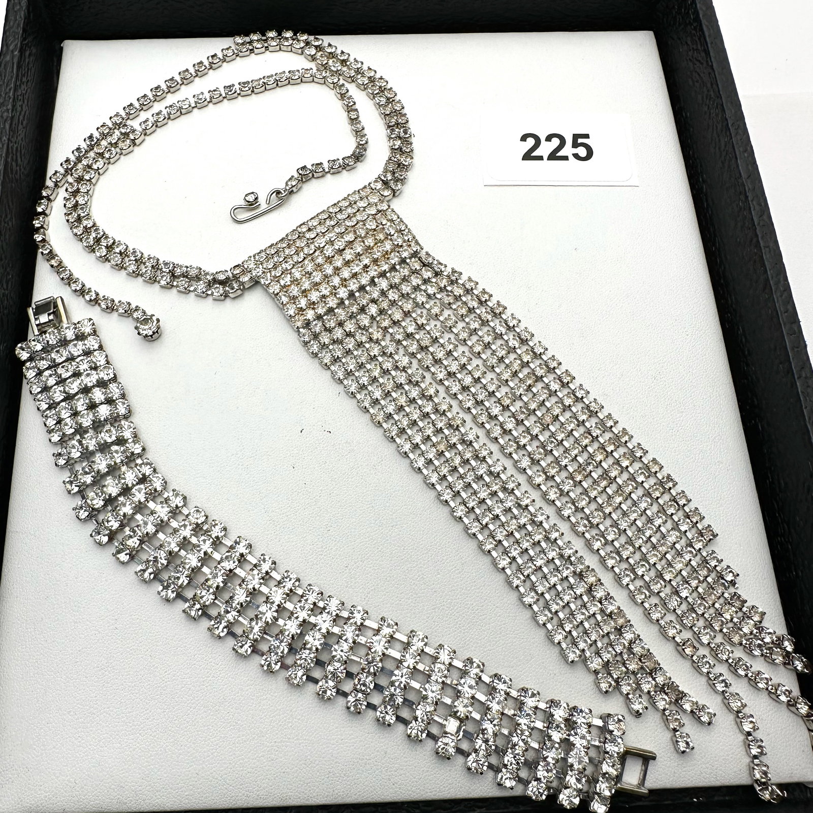 Vintage Clear Glass Rhinestone Silver Tone Fringe Pendant Necklace and Bracelet: Vintage Clear Glass Rhinestone Silver Tone Fringe Pendant Necklace and Bracelet