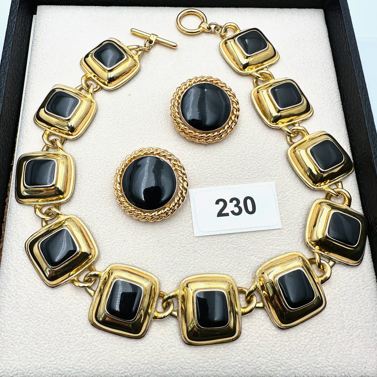 Jewelry Group Lot Vintage New Old Stock Black Enamel Gold Tone Necklace & Clip Earrings: Jewelry Group Lot Vintage New Old Stock Black Enamel Gold Tone Necklace & Clip Earrings