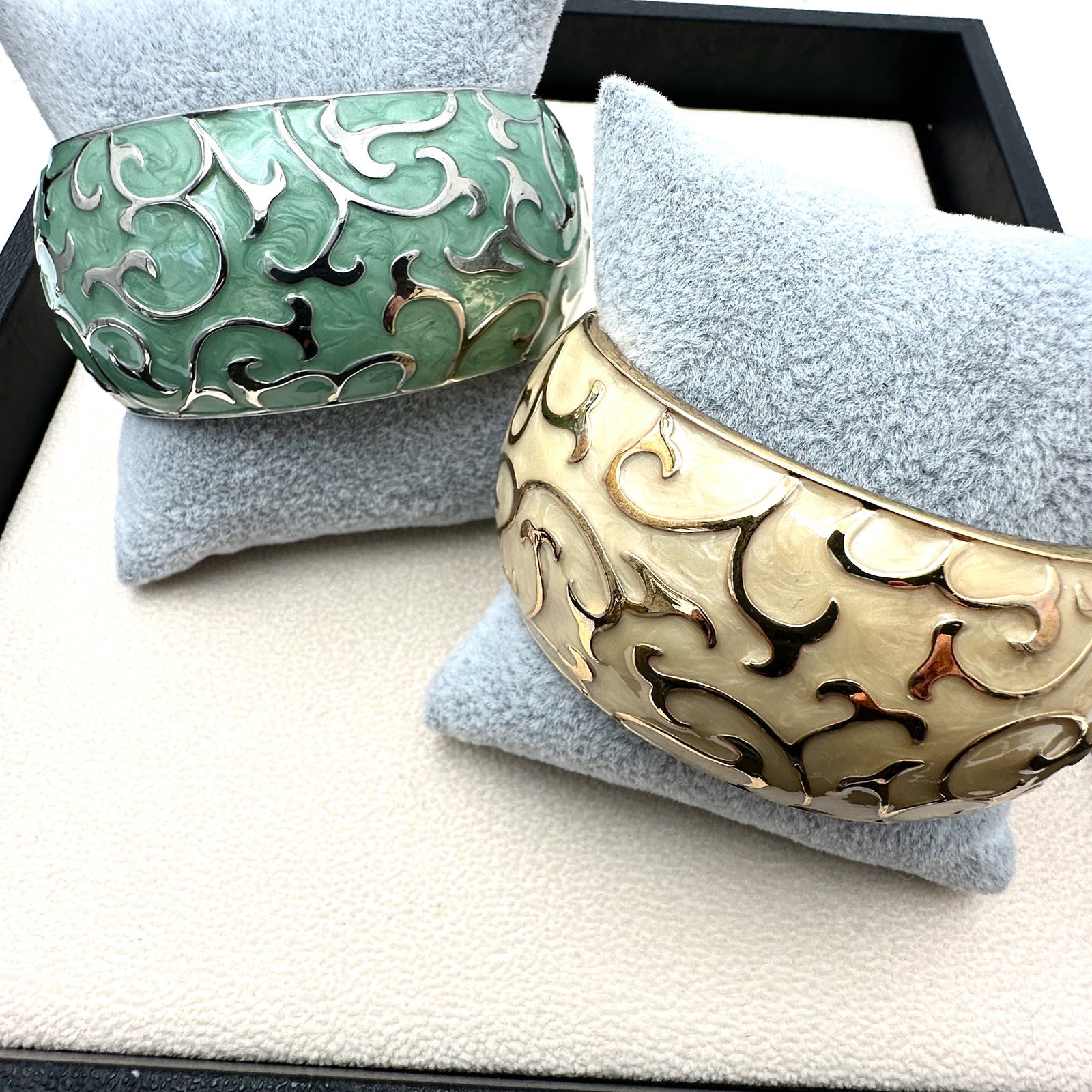 Group Lot of Two Wide Enamel Hinged Bangle Bracelets Silver & Gold Tone (1 of 2)