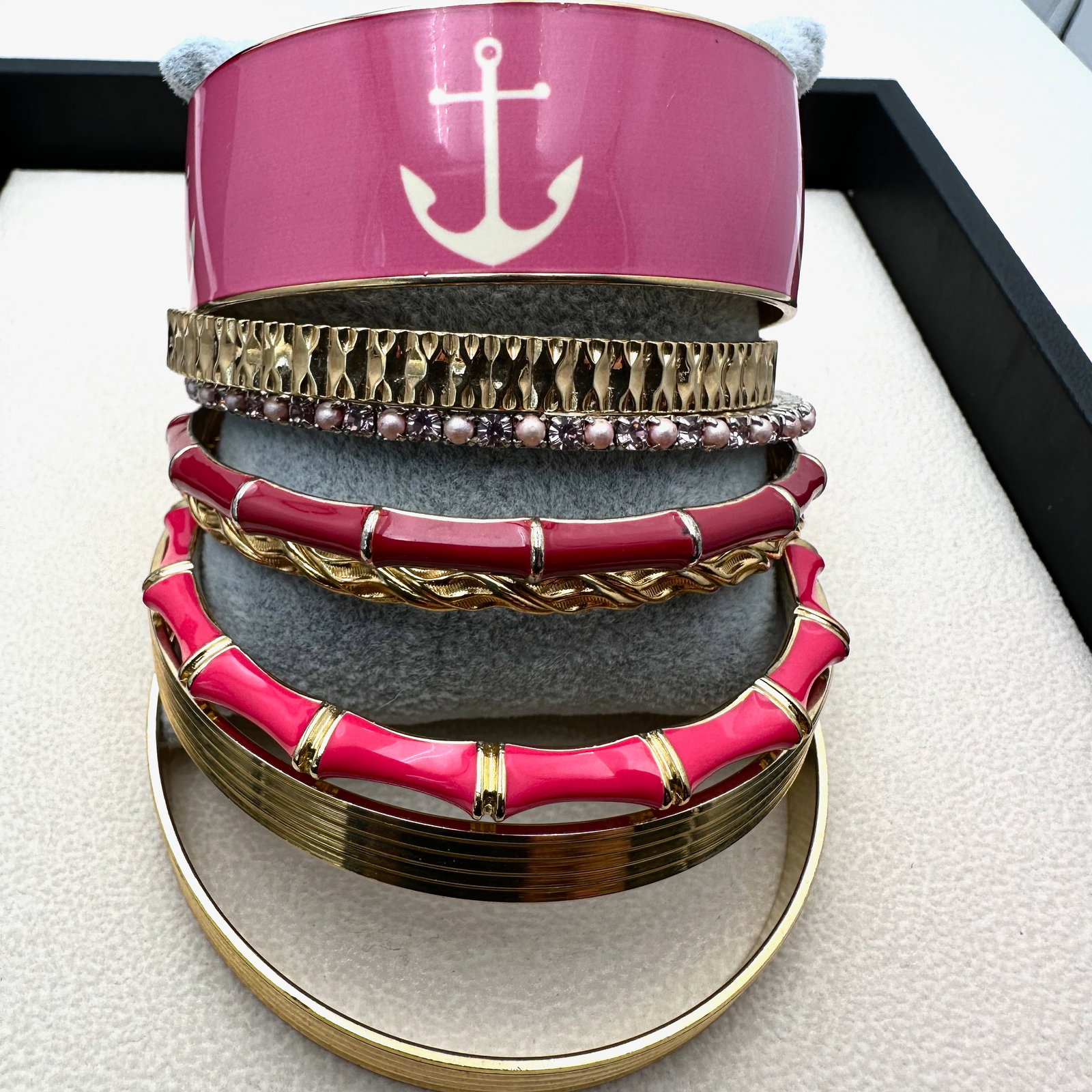 Group Lot of Costume Bracelets Gold Tone Enamel Bangles (1 of 2)