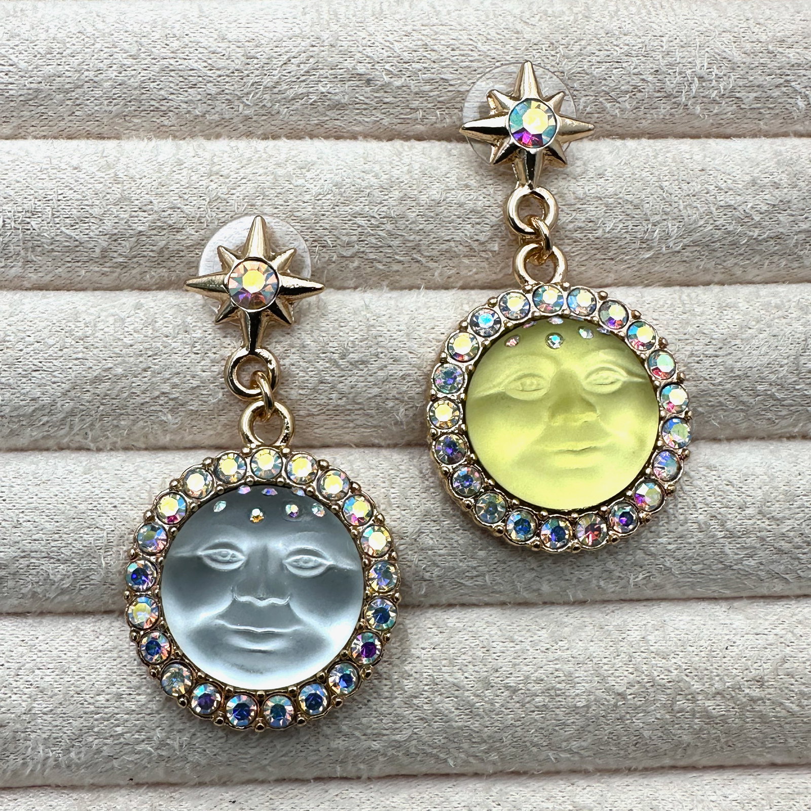 Vintage Kirks Folly Yellow Moon Face Crystal Gold Tone Pierced Earrings 2 Inch: Vintage Kirks Folly Yellow Moon Face Crystal Gold Tone Pierced Earrings 2 Inch