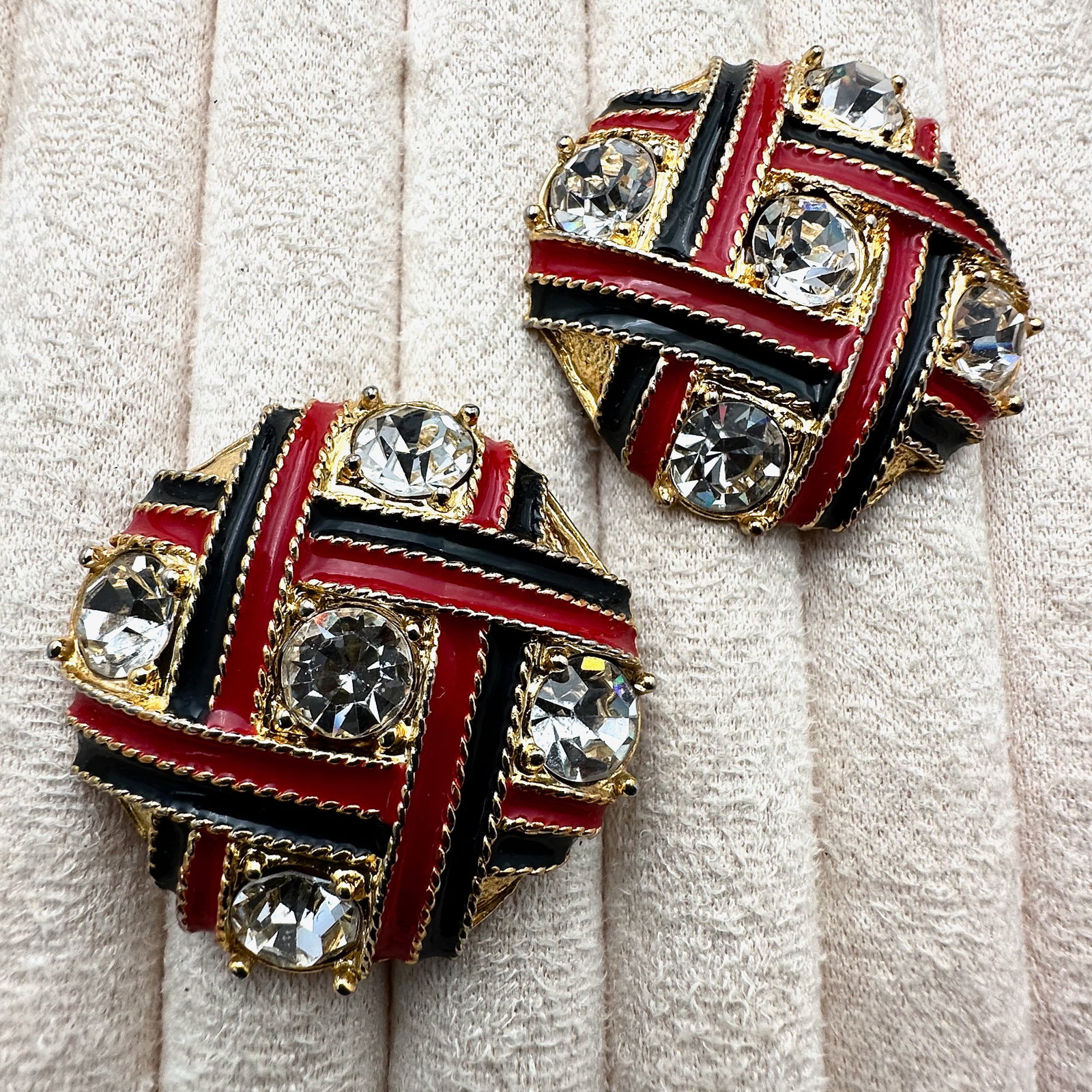 Vintage Black Red Enamel Clear Rhinestone Large Gold Tone Pierced Earrings (1 of 2)
