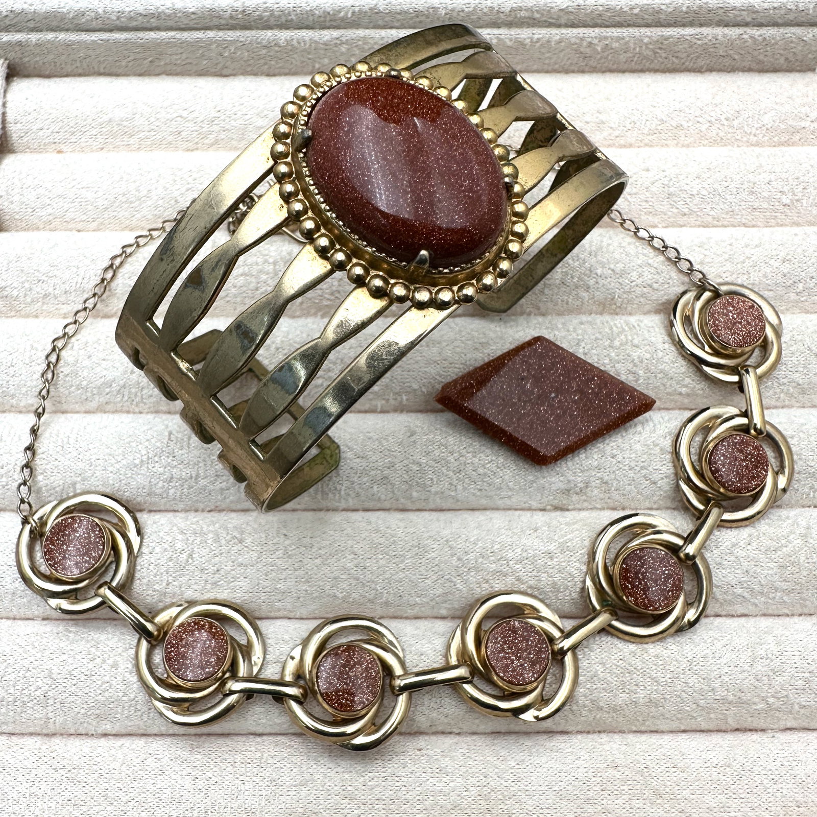 Vintage Gold Stone Gold Tone Cuff Bracelet Brooch and Necklace 16 Inch (1 of 2)