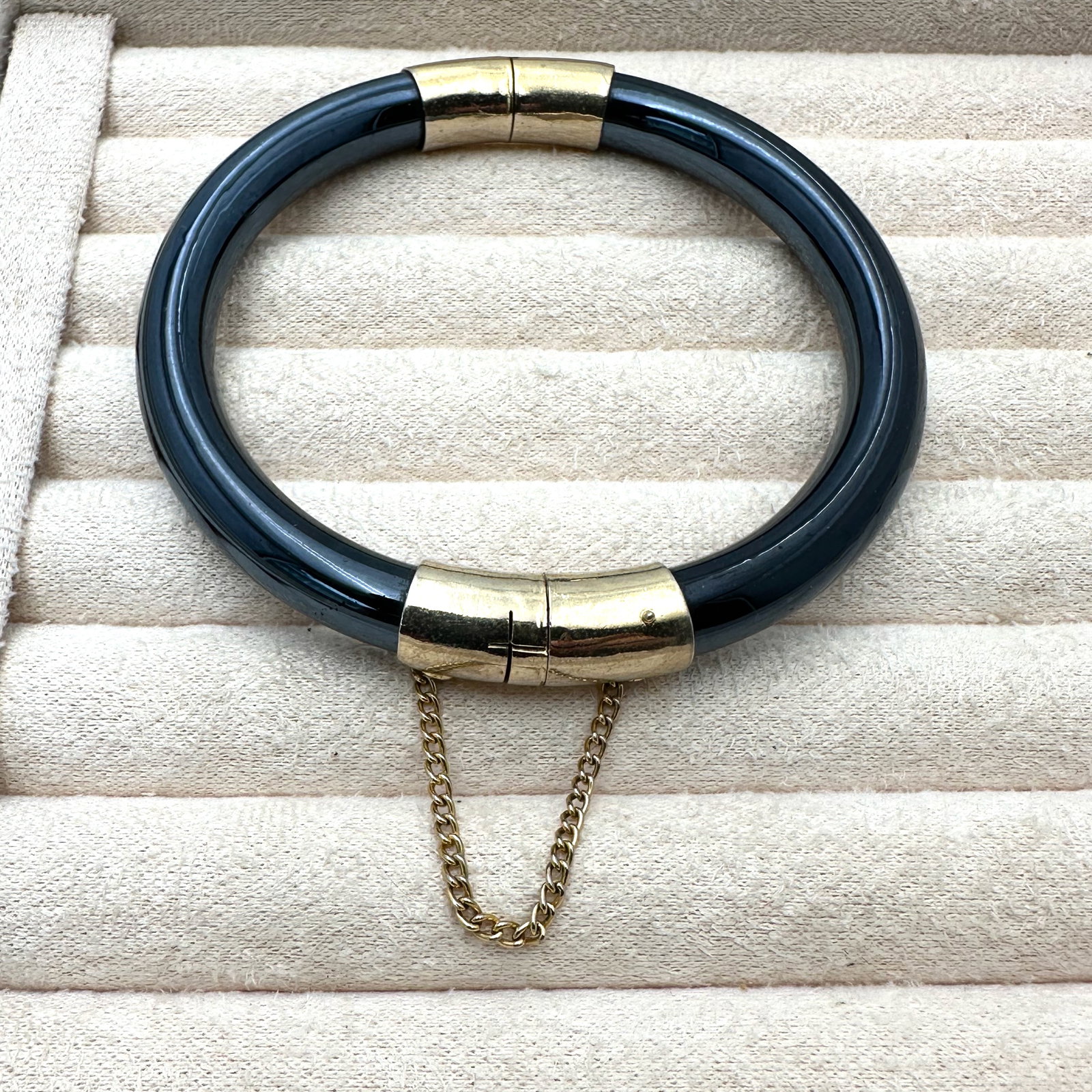 Vintage Hematite Hinged Bangle Bracelet 7.25 Inch (1 of 2)