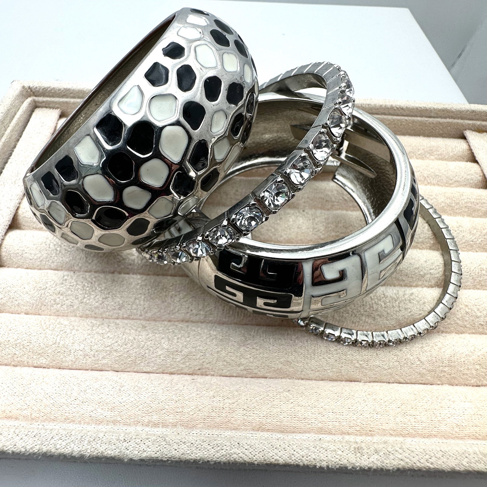 Group Lot of Costume Bracelets Silver Tone Enamel Crystals: Group Lot of Costume Bracelets Silver Tone Enamel Crystals