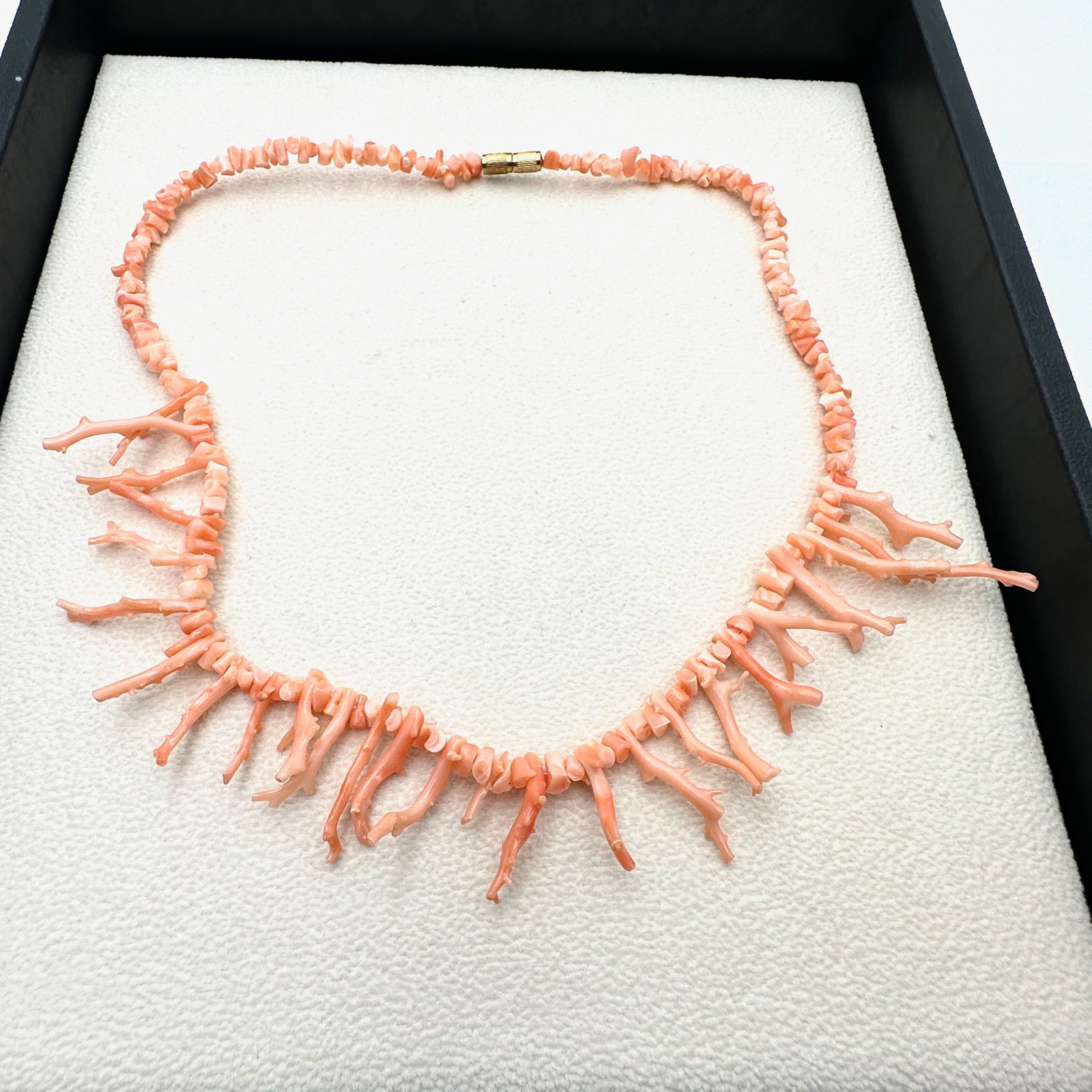 Vintage Angel Skin Branch Coral Necklace 16 Inch: Vintage Angel Skin Branch Coral Necklace 16 Inch