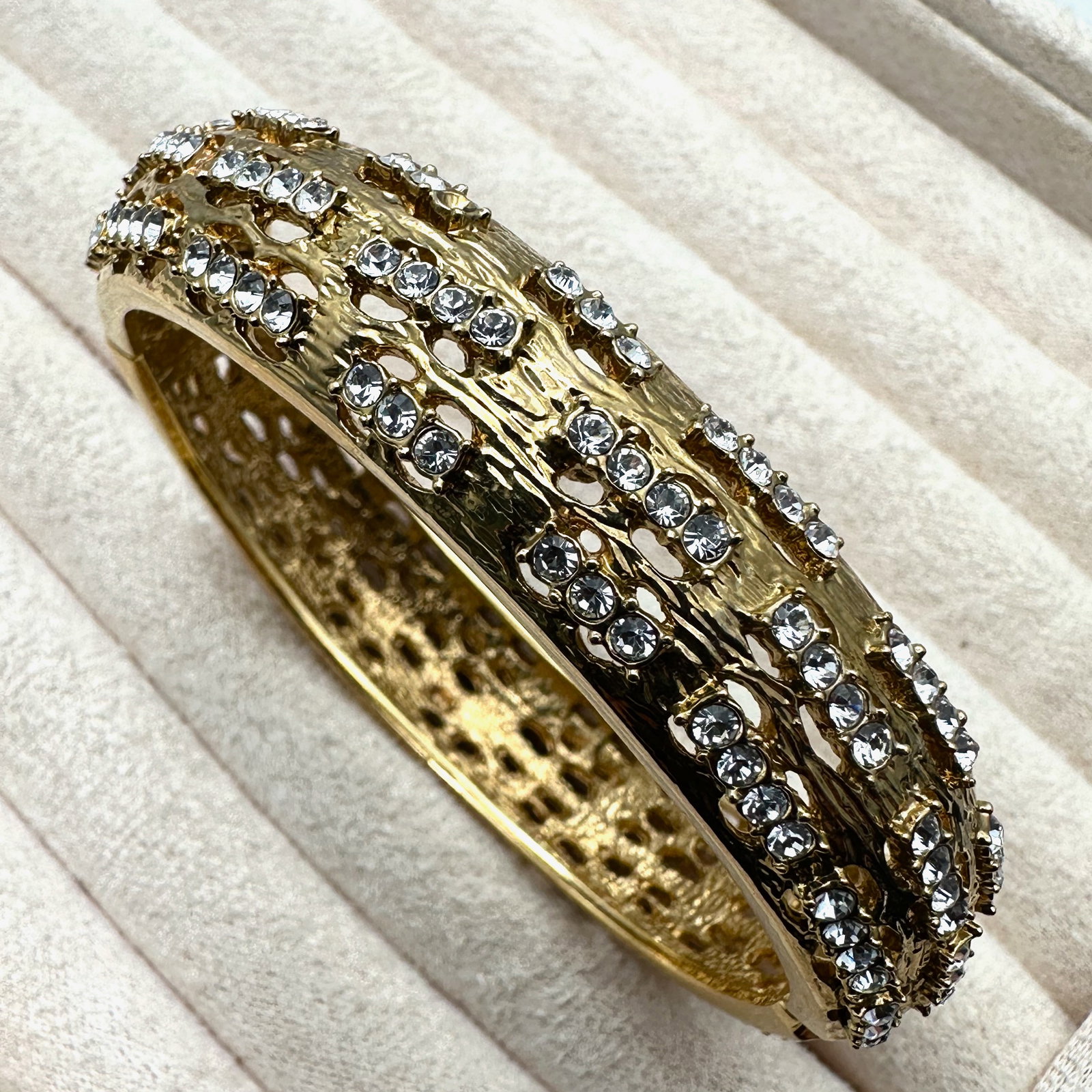 Vintage Camrose and Kross Jackie Kennedy Clear Rhienstone Gold Tone Hinged Bangle Bracelet 7 Inch: Vintage Camrose and Kross Jackie Kennedy Clear Rhienstone Gold Tone Hinged Bangle Bracelet 7 Inch
