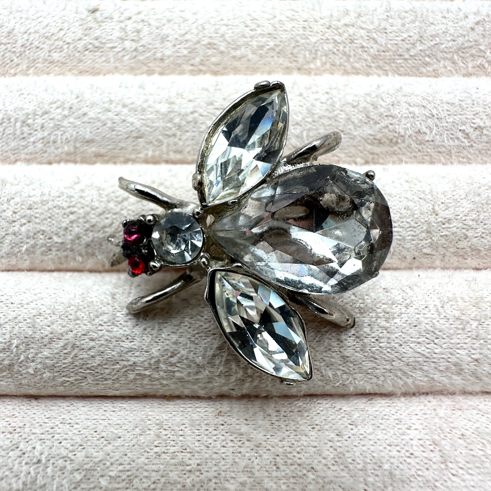 Vintage Rhinestone Bug Brooch Pin Silver Tone 1.5 Inch: Vintage Rhinestone Bug Brooch Pin Silver Tone 1.5 Inch