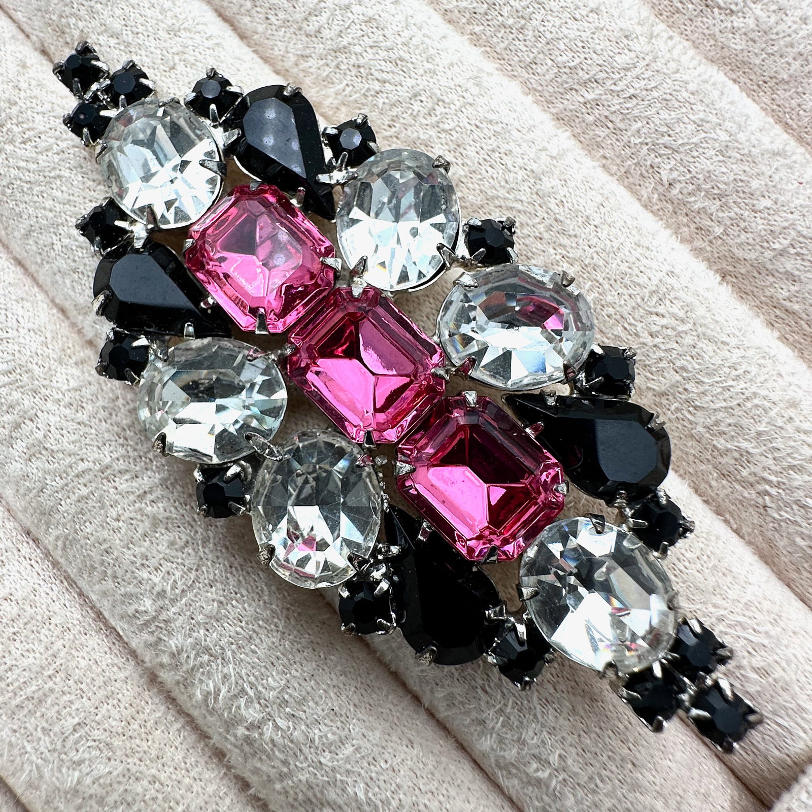 Vintage Black Pink and Clear Glass Rhinestone Silver Tone Brooch Pin 3 Inch: Vintage Black Pink and Clear Glass Rhinestone Silver Tone Brooch Pin 3 Inch