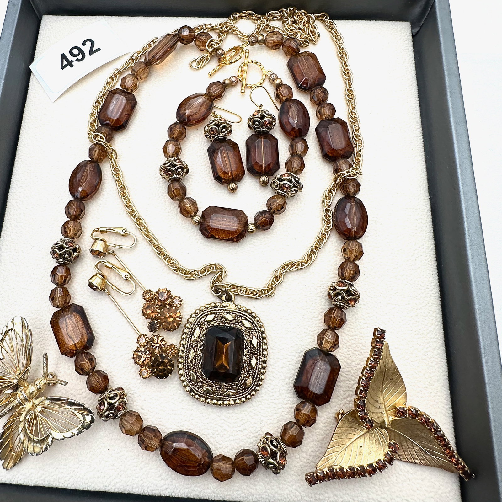 Jewelry Group Lot Clear Glass Rhinestone Silver Tone Bib Necklace and Coordinating Clip Earrings (1 of 2)